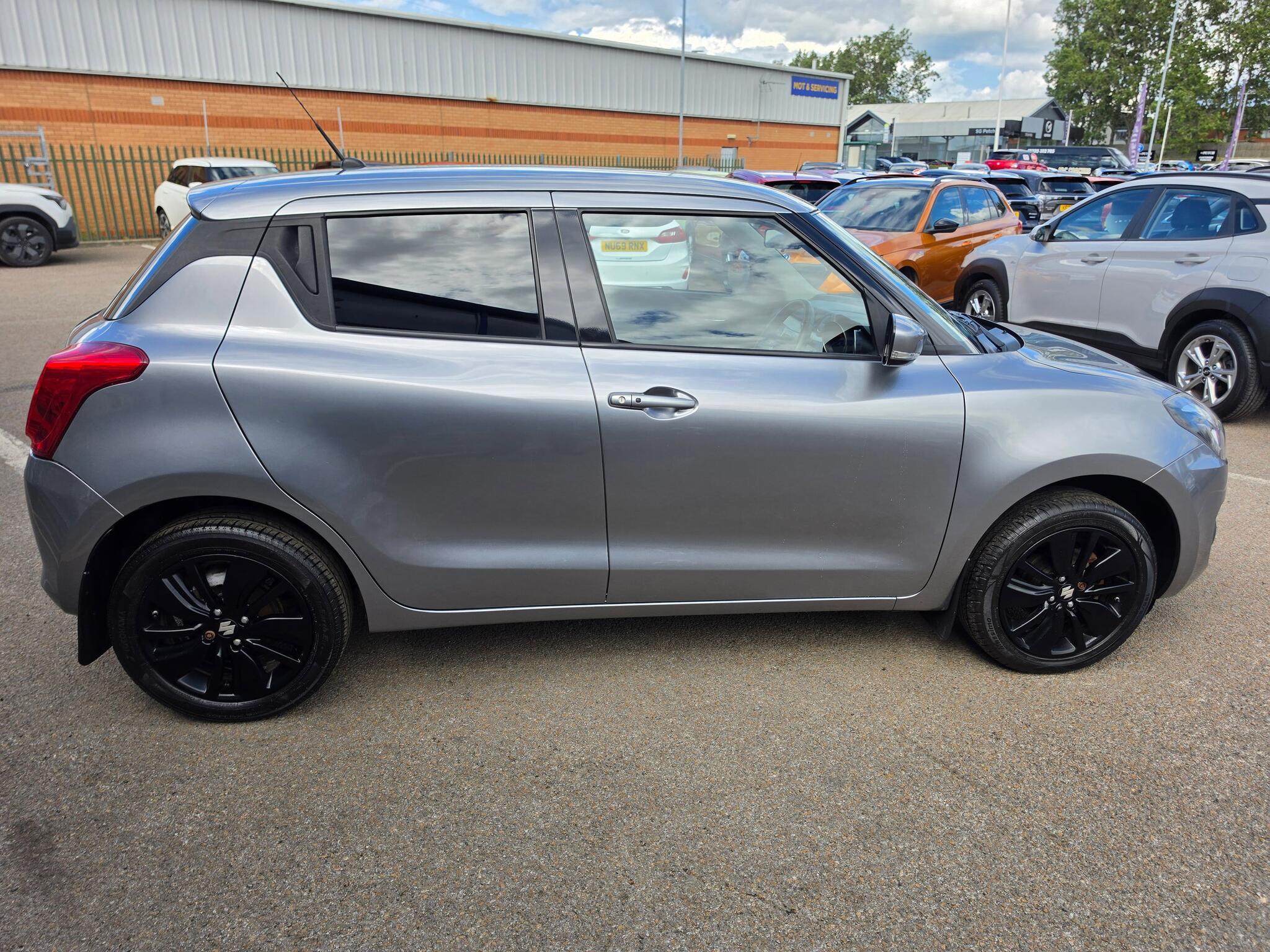 Suzuki Swift - Image 14