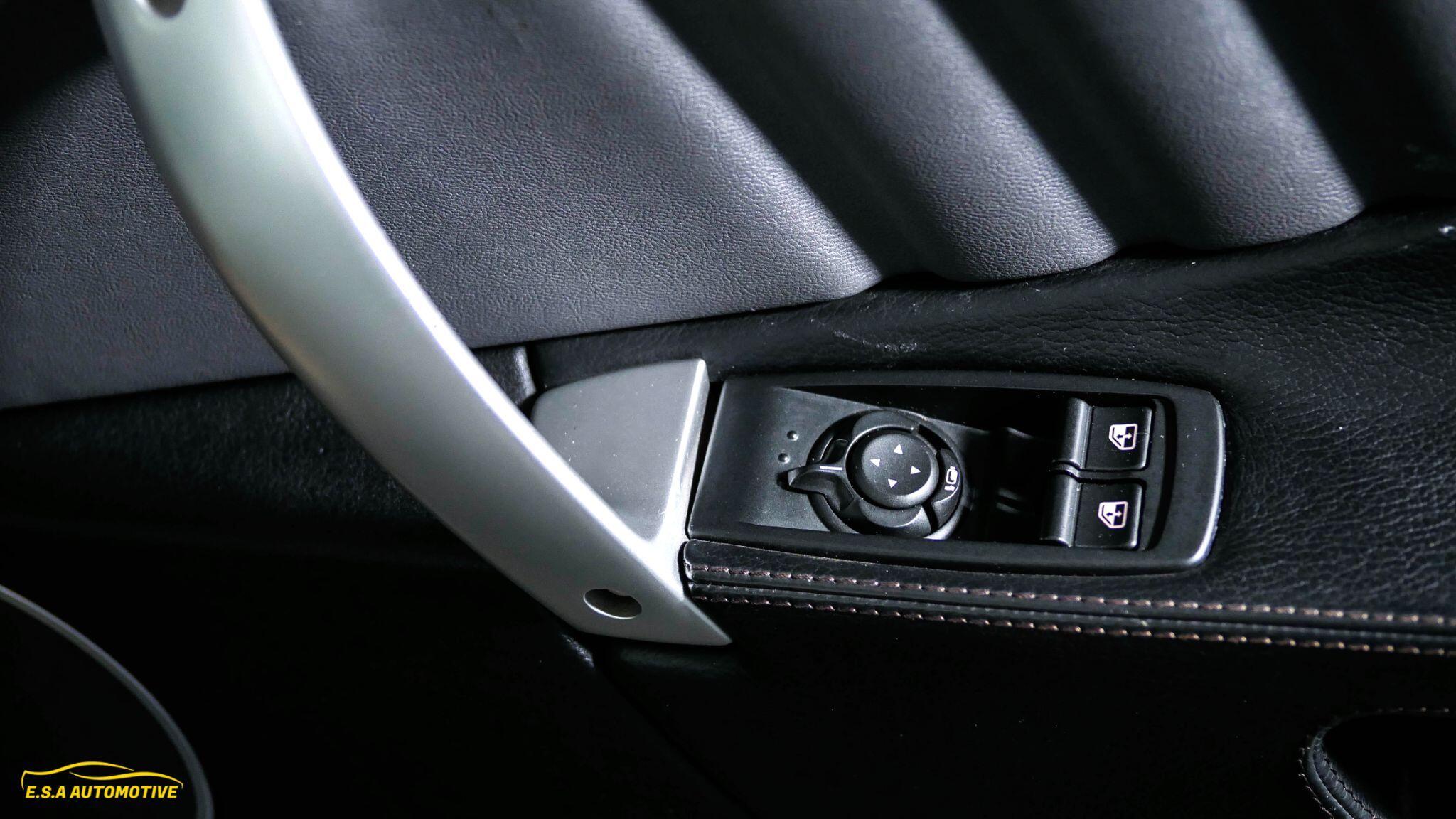 Alfa Romeo Spider - Image 17