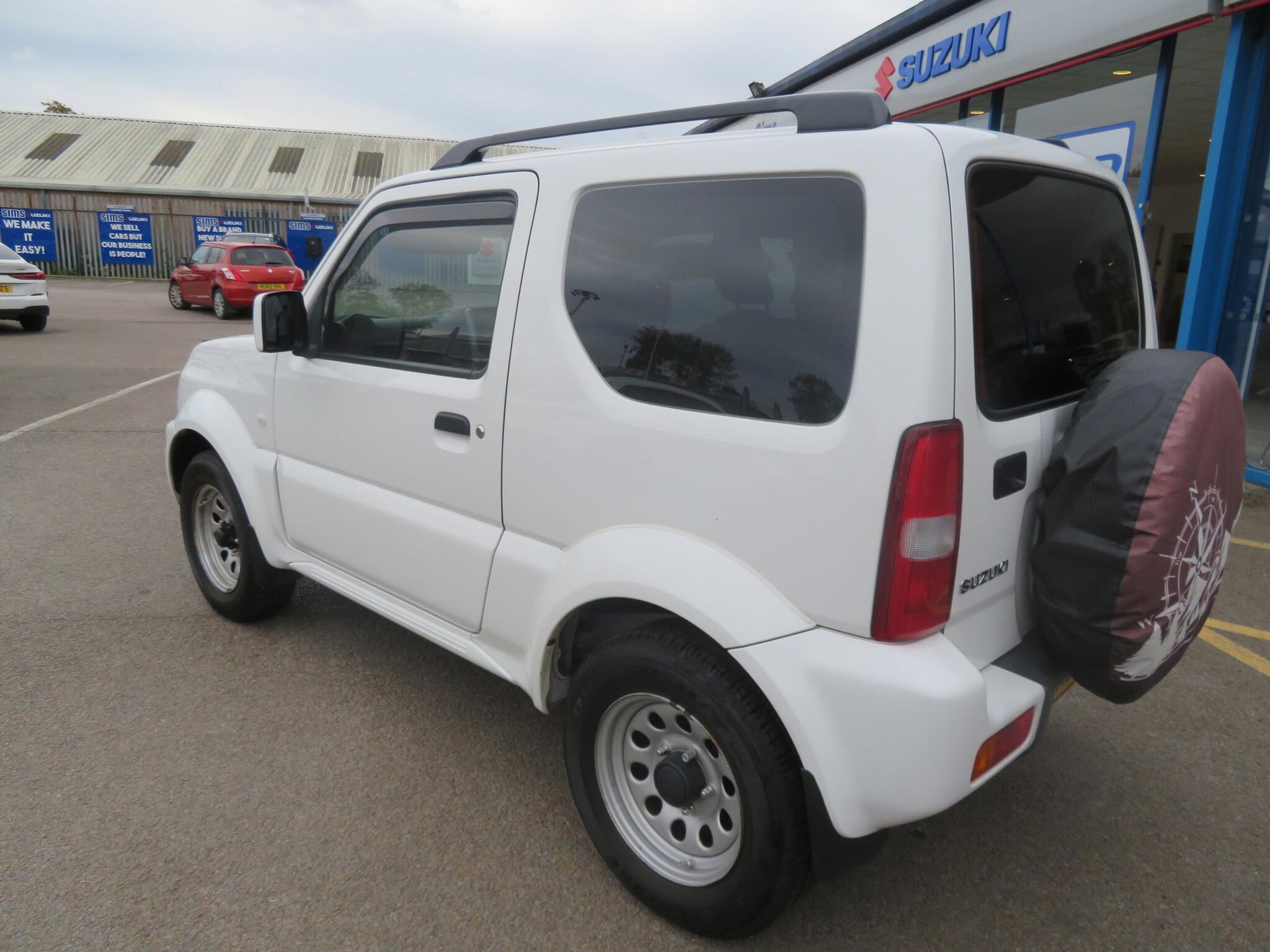 Suzuki Jimny - Image 10