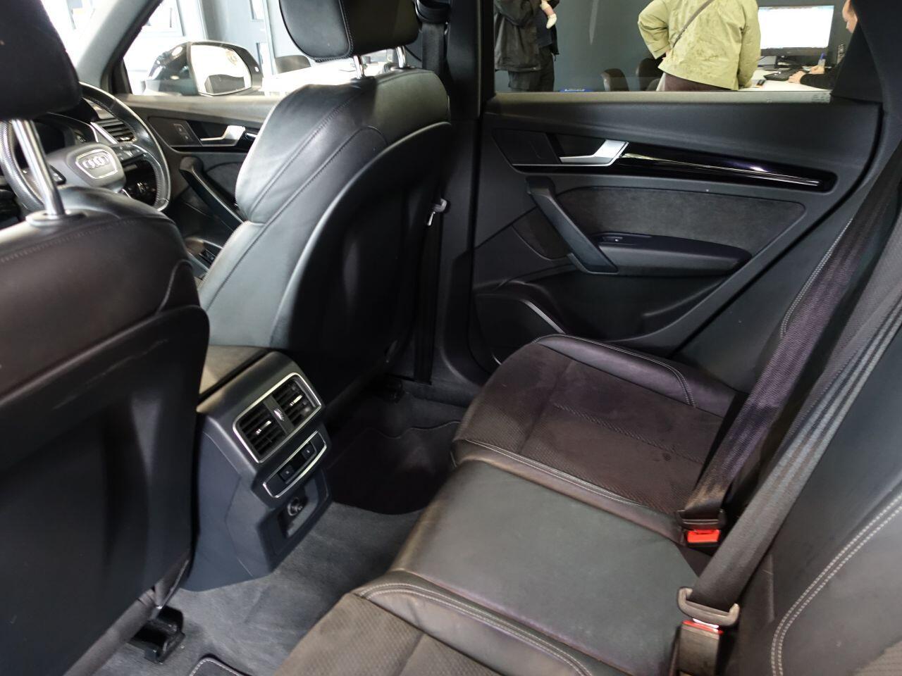 Audi Q5 - Image 2