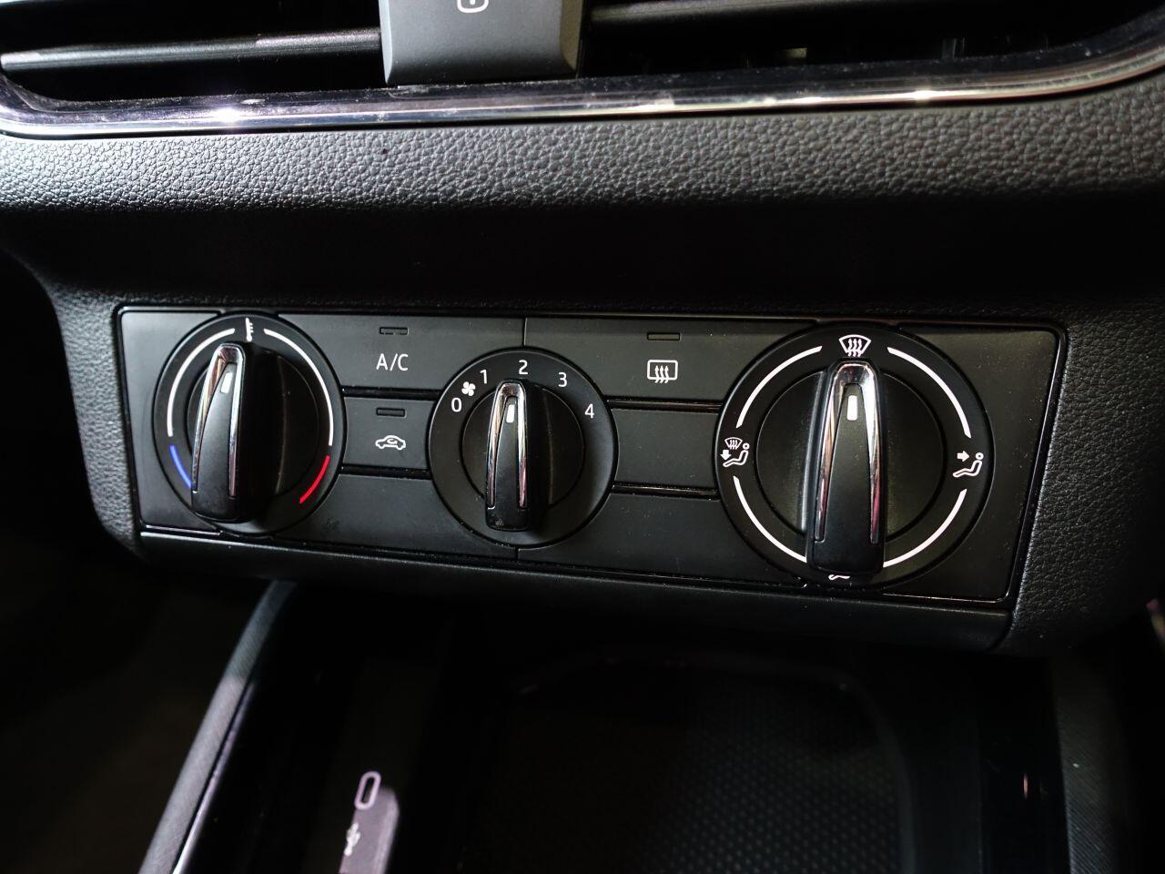 Skoda Kamiq - Image 29