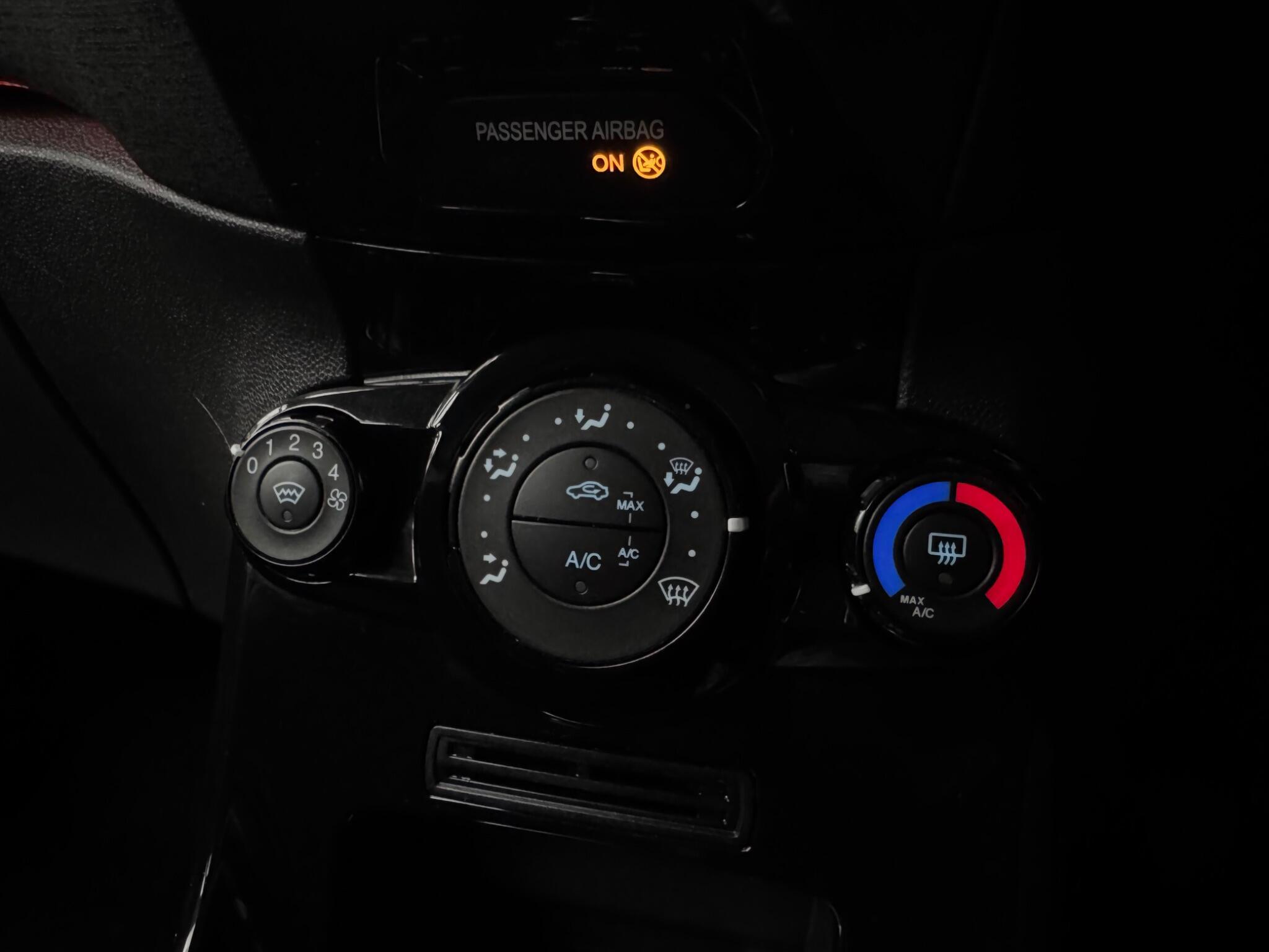 Ford Fiesta - Image 17