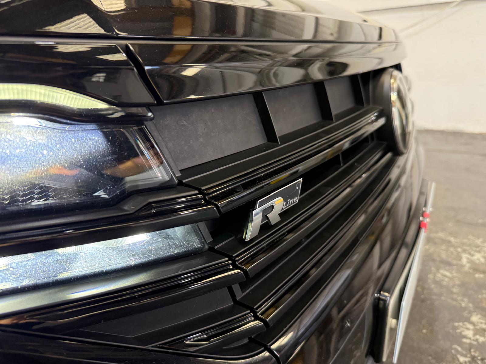 Volkswagen Touareg - Image 11