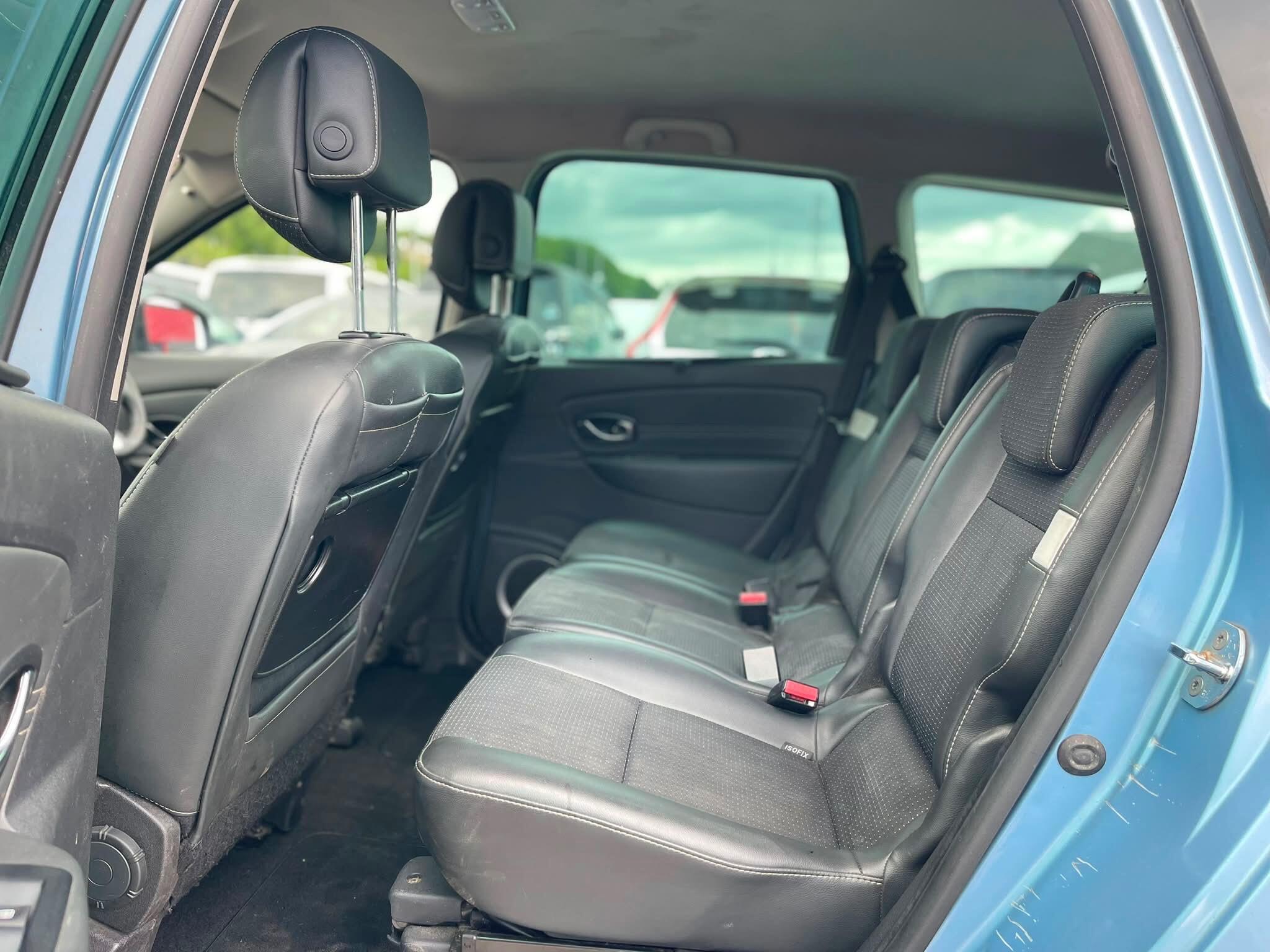 Renault Grand Scenic - Image 15