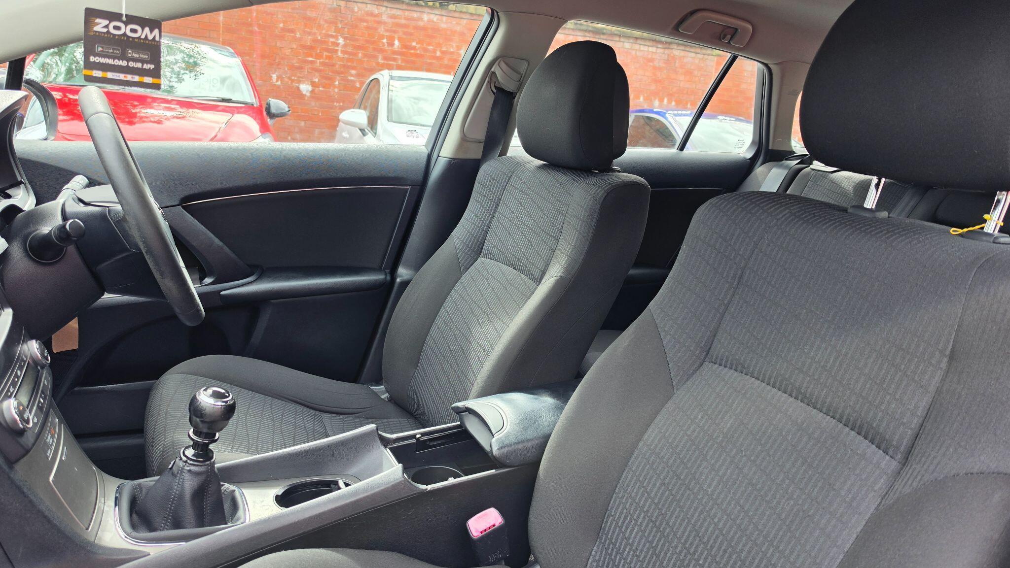Toyota Avensis - Image 13