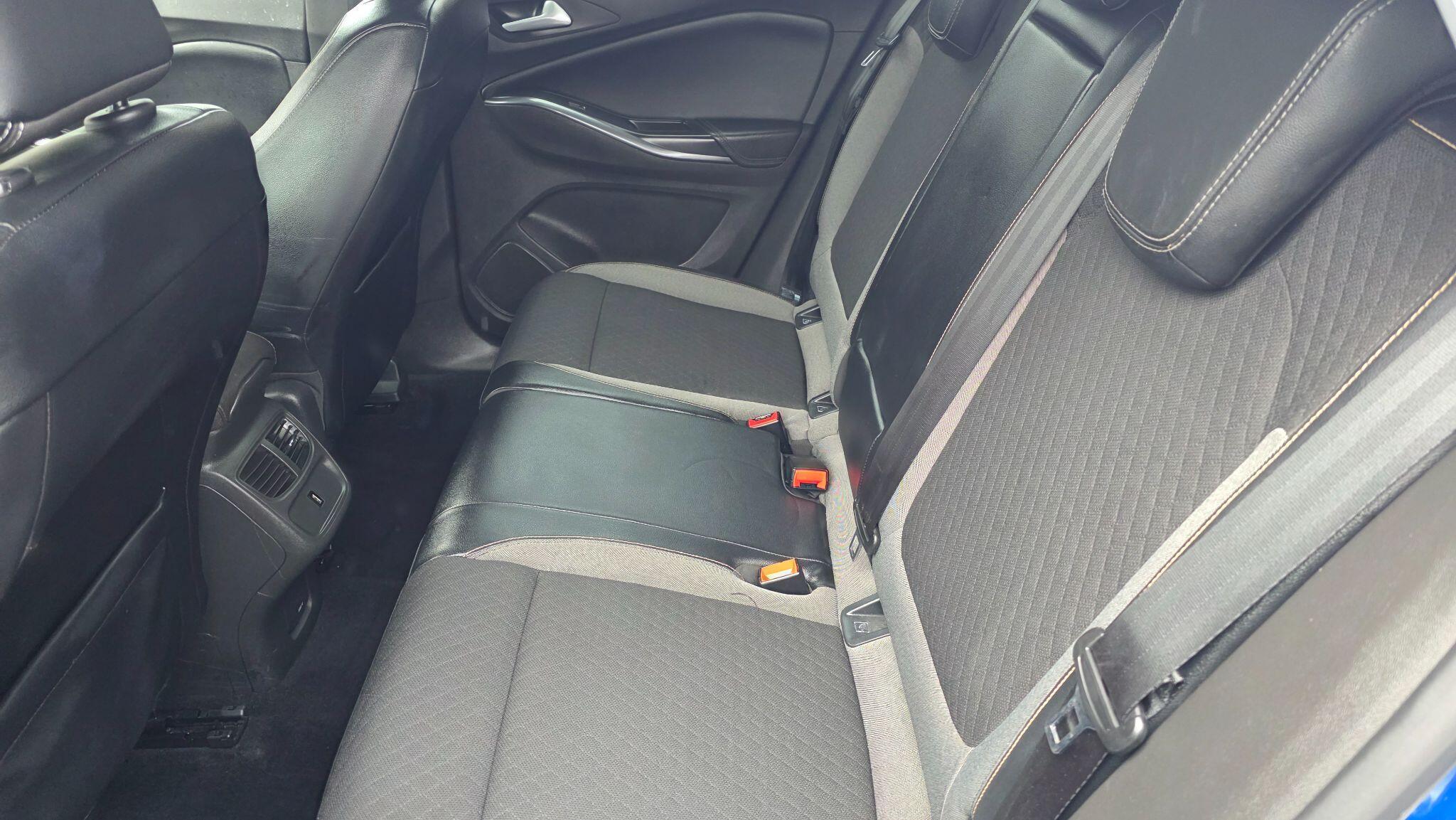 Vauxhall Grandland X - Image 36
