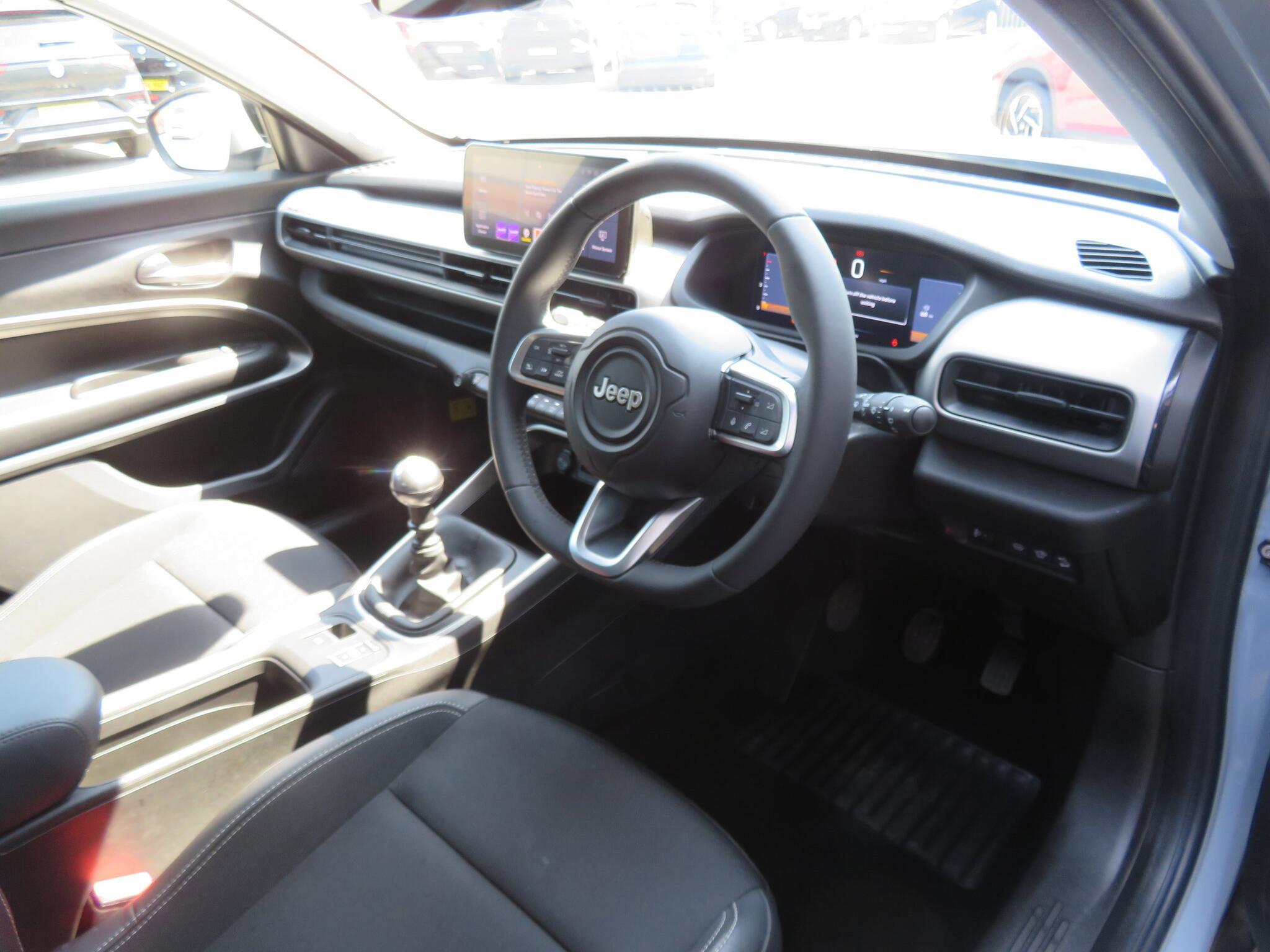 Jeep Avenger - Image 16