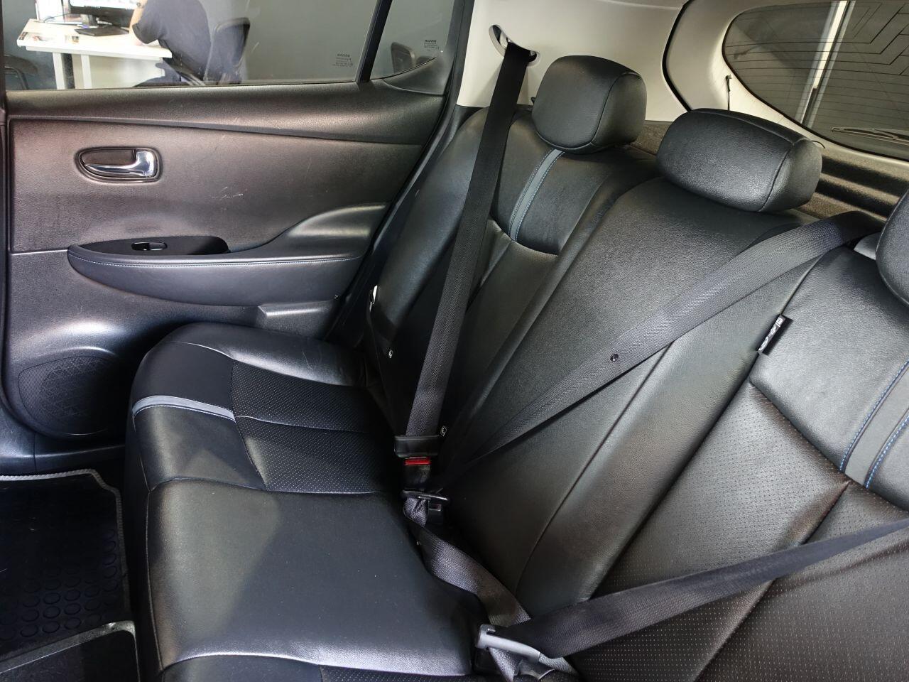 Nissan Leaf - Image 17