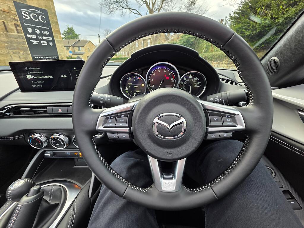 Mazda MX-5 RF - Image 26