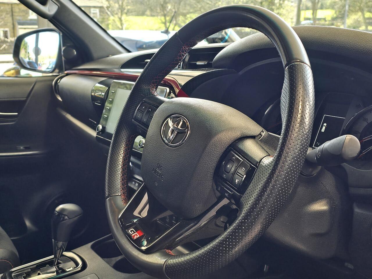 Toyota Hilux - Image 3