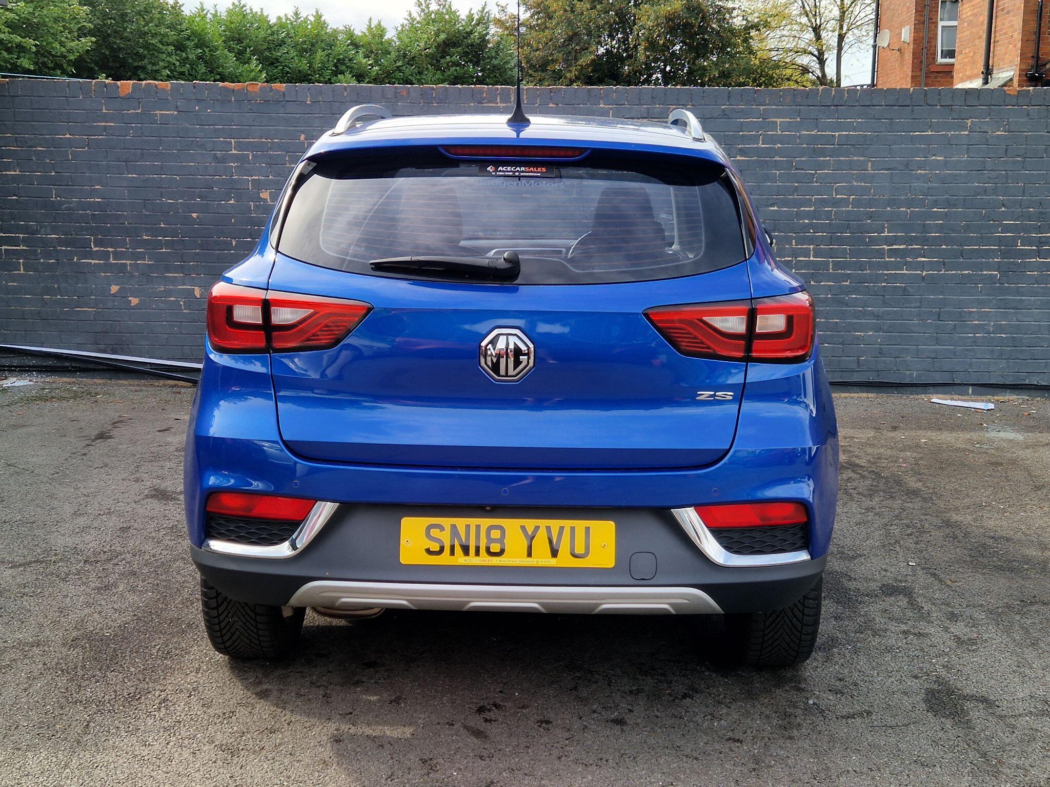 MG MG ZS - Image 9