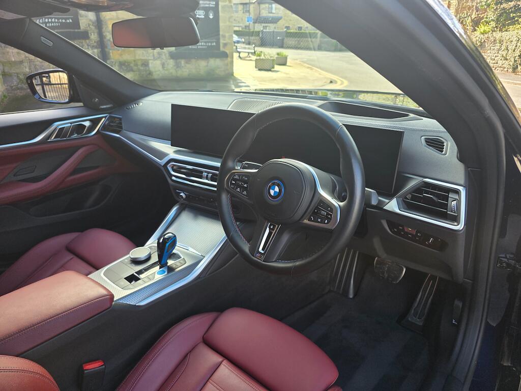 BMW I4 - Image 36