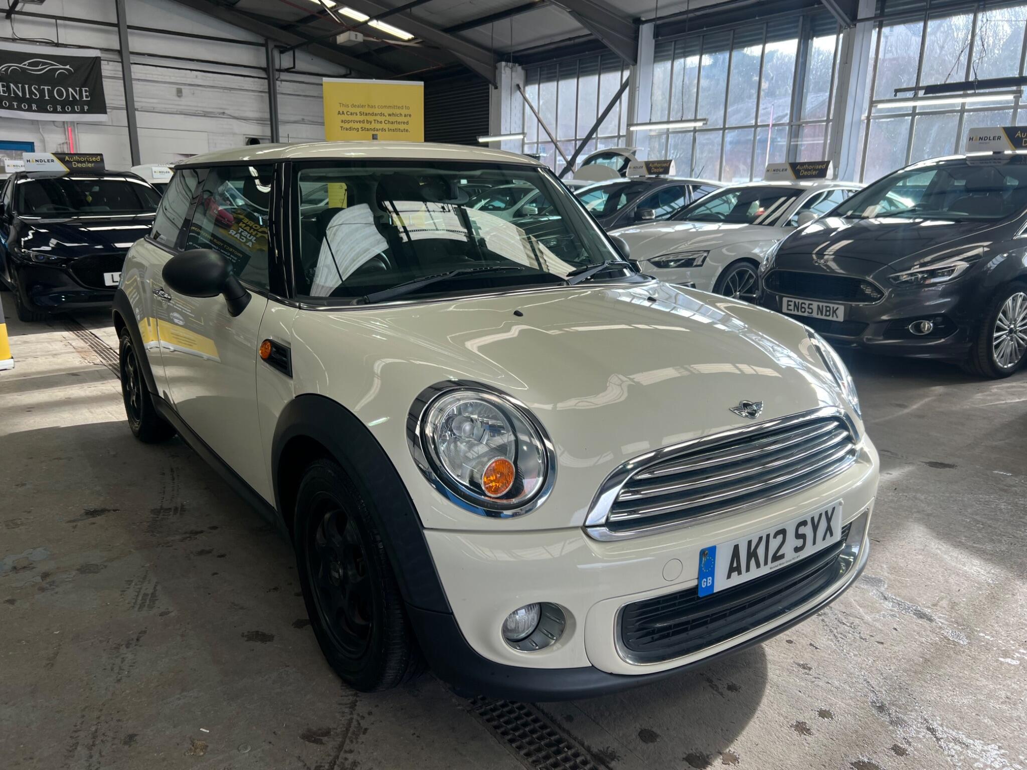 MINI Hatch - Image 11