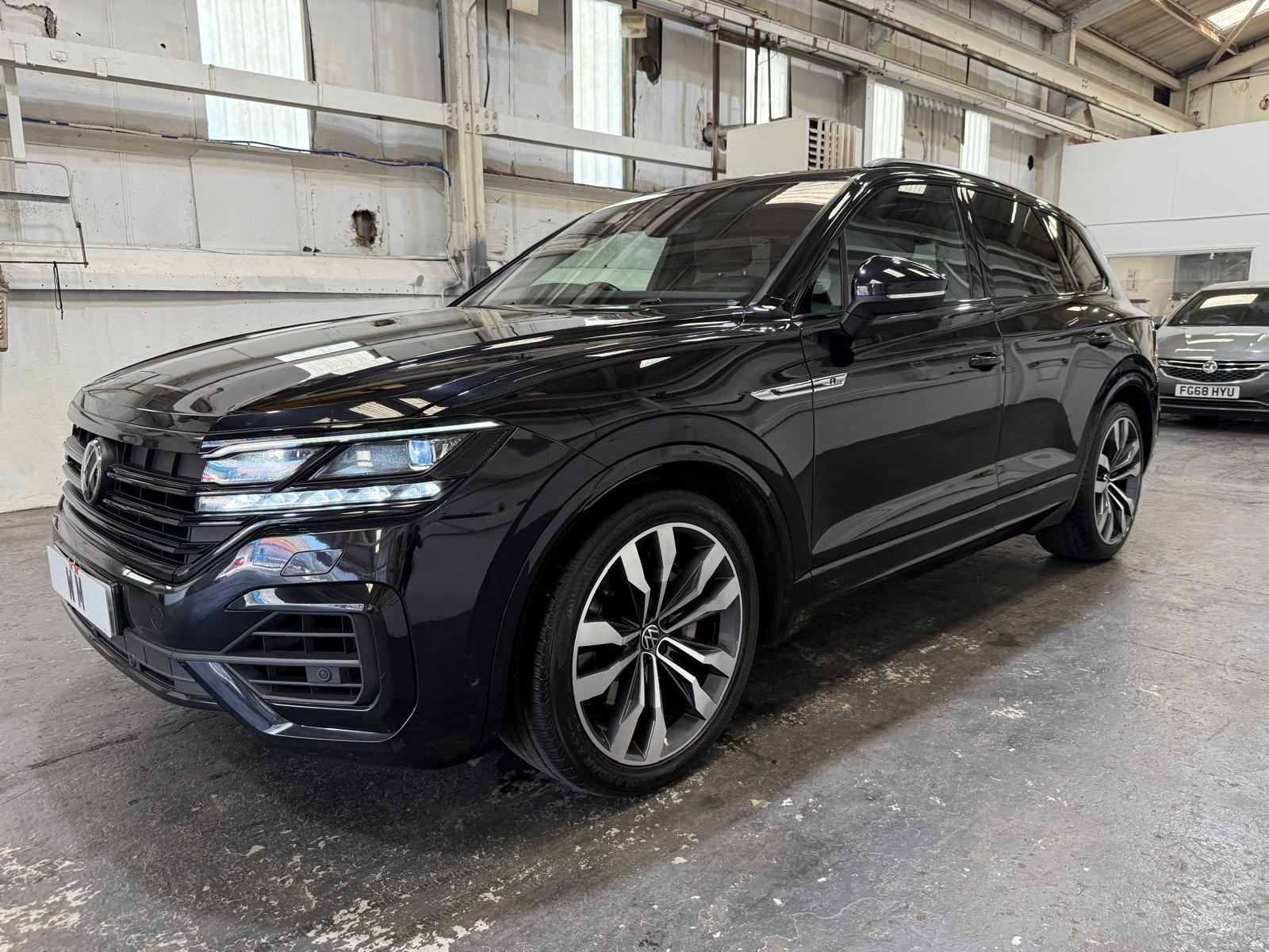 Volkswagen Touareg - Image 5