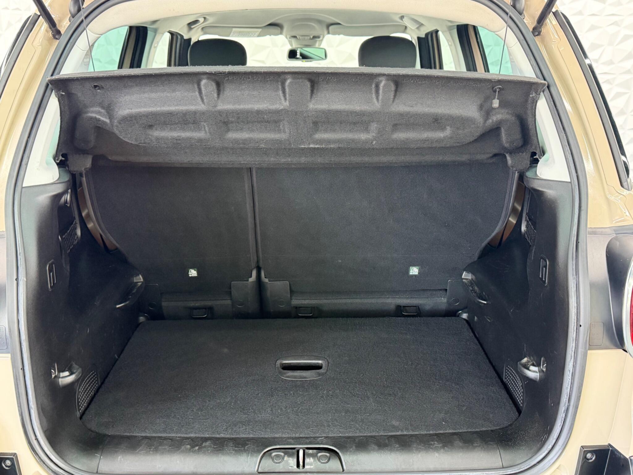 Fiat 500L - Image 14