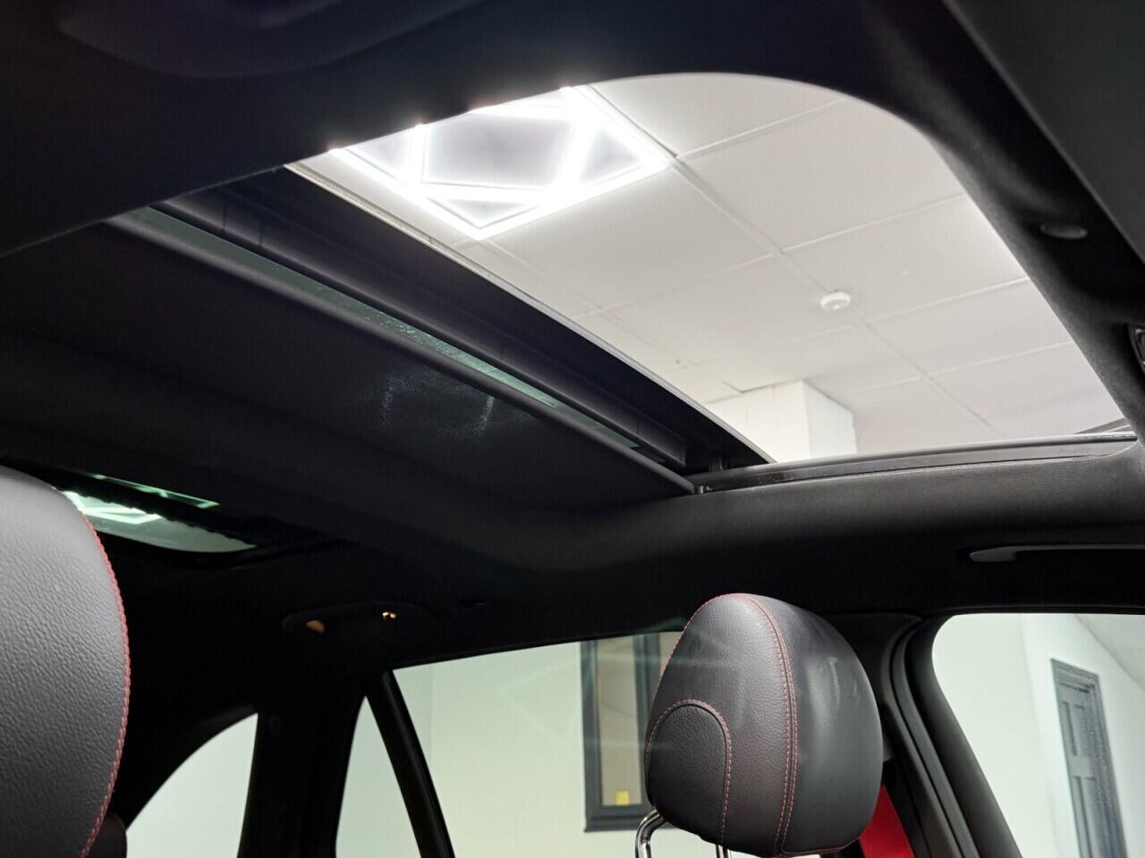 Mercedes GLC - Image 21