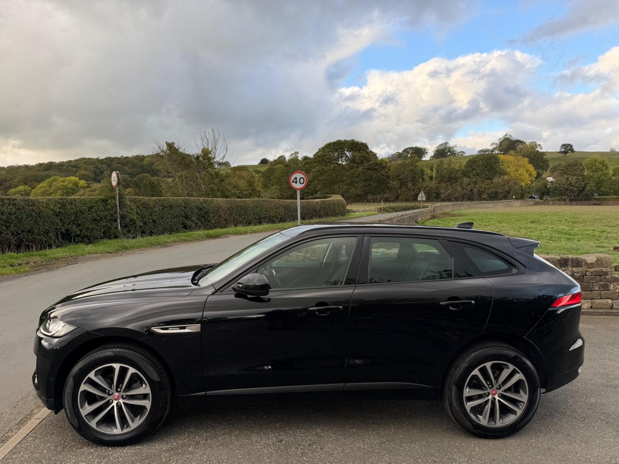 Jaguar F-Pace - Image 11