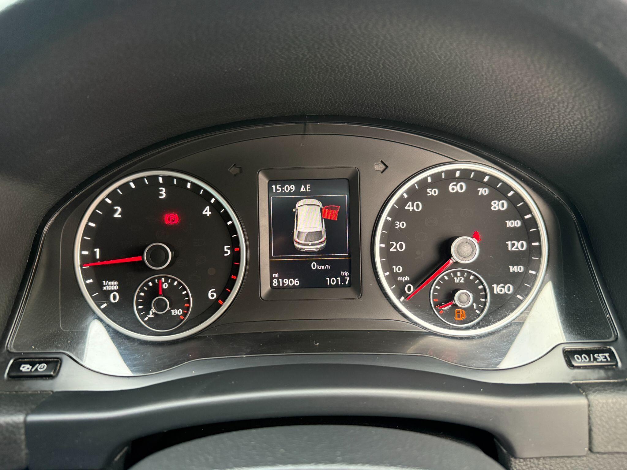 Volkswagen Tiguan - Image 40