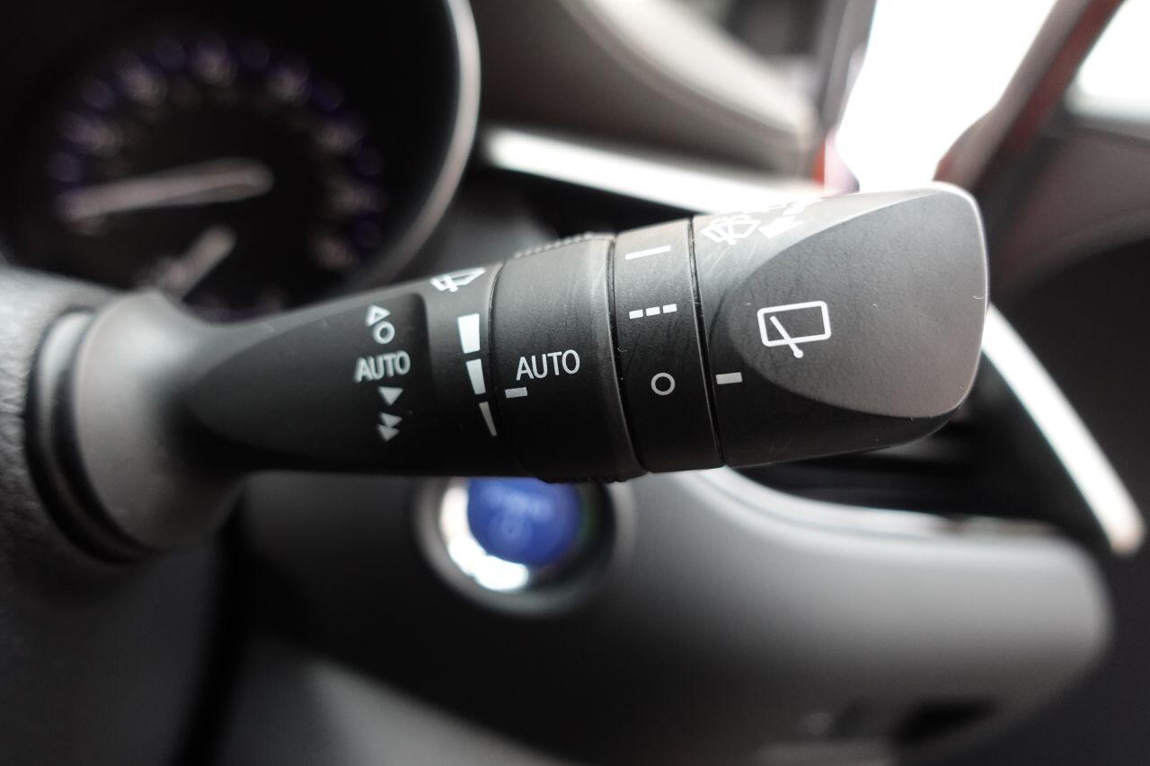 Toyota C-Hr - Image 32