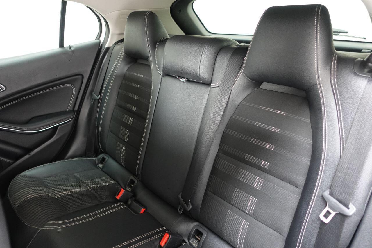 Mercedes-benz GLA - Image 20