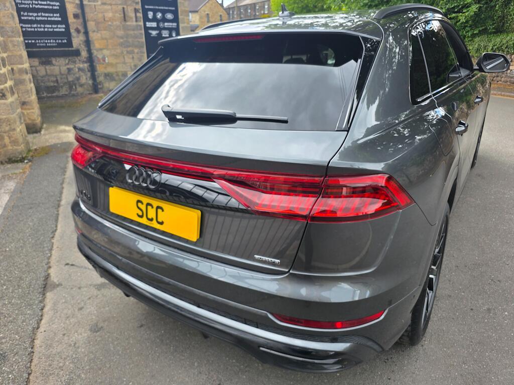 Audi Q8 - Image 18