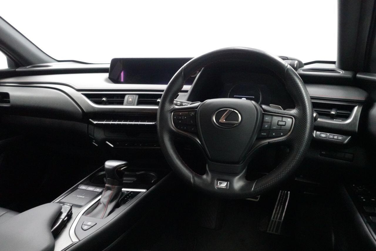 Lexus UX - Image 19