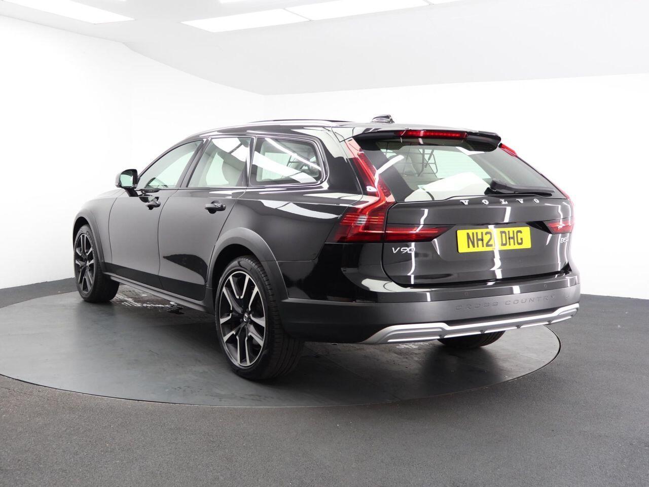 Volvo V90 CROSS COUNTRY - Image 7