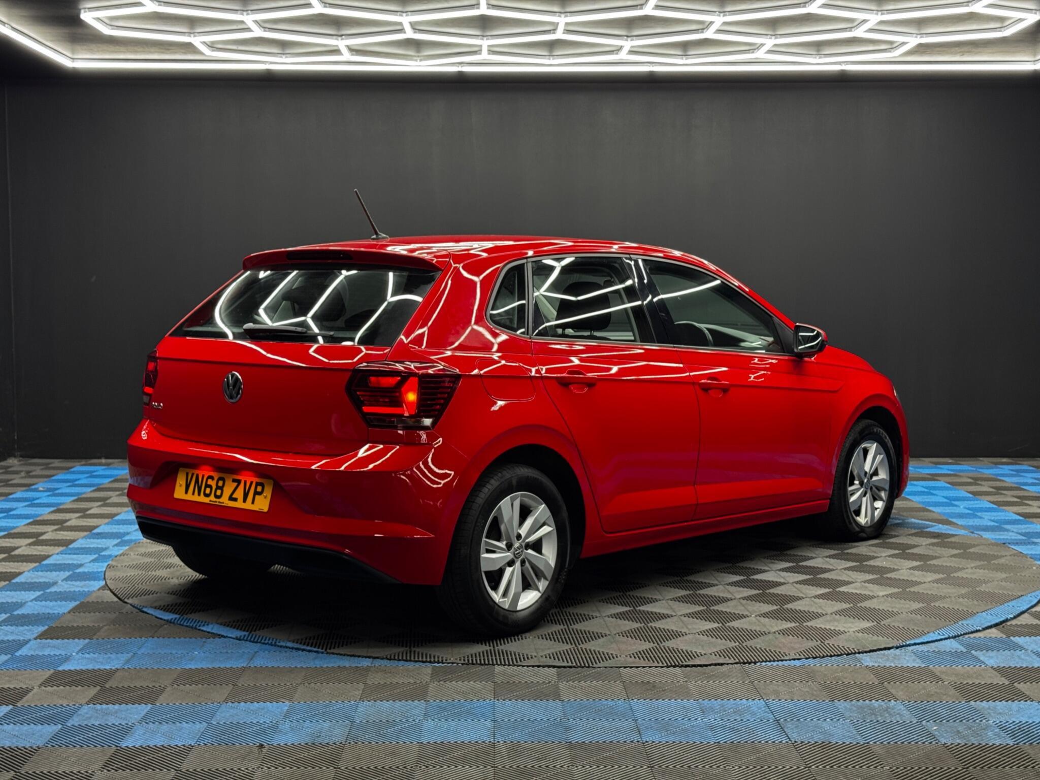 Volkswagen Polo - Image 5