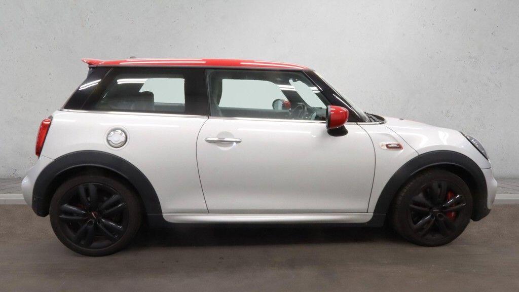 MINI Hatch - Image 8
