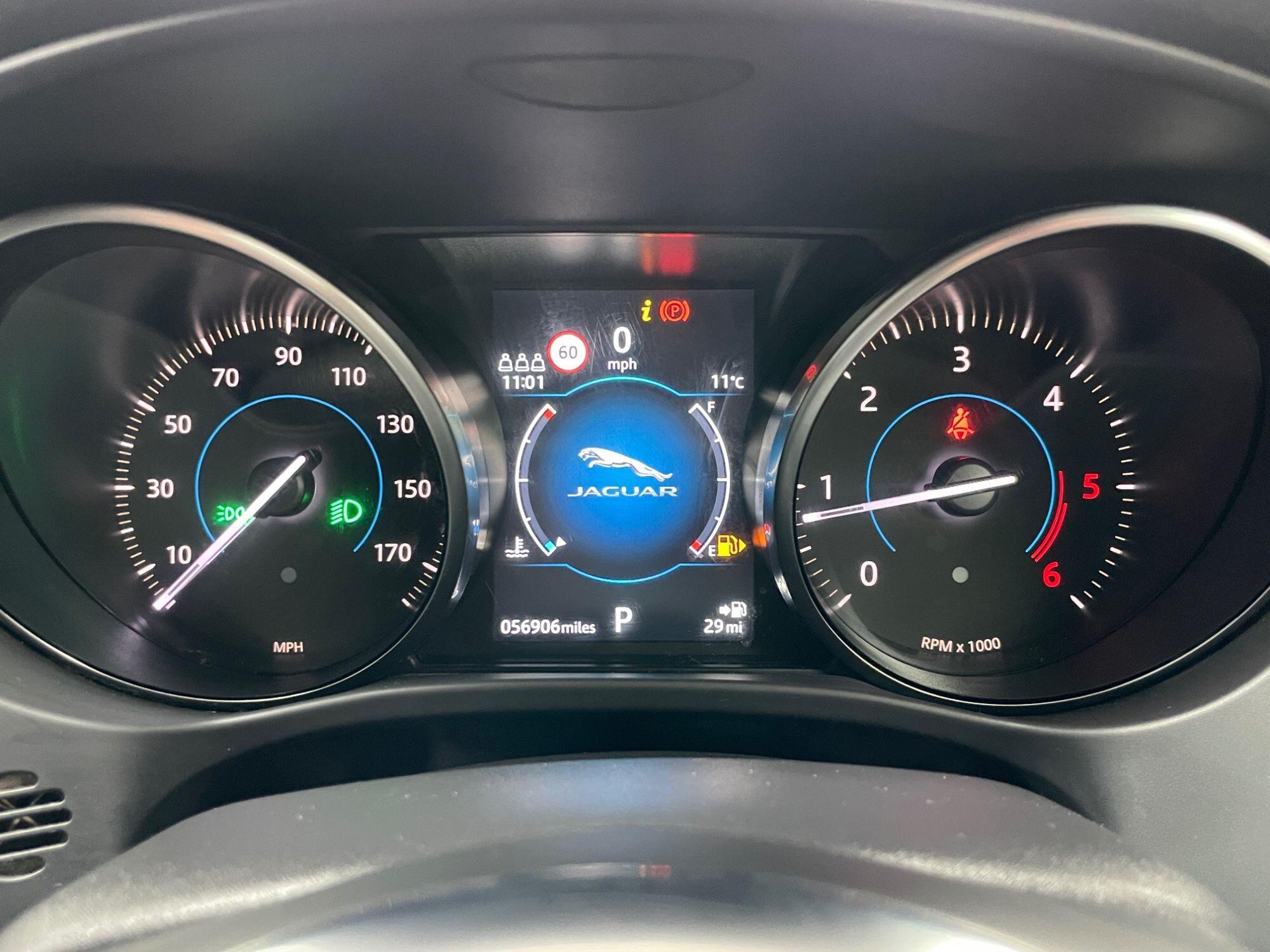 Jaguar F-Pace - Image 38