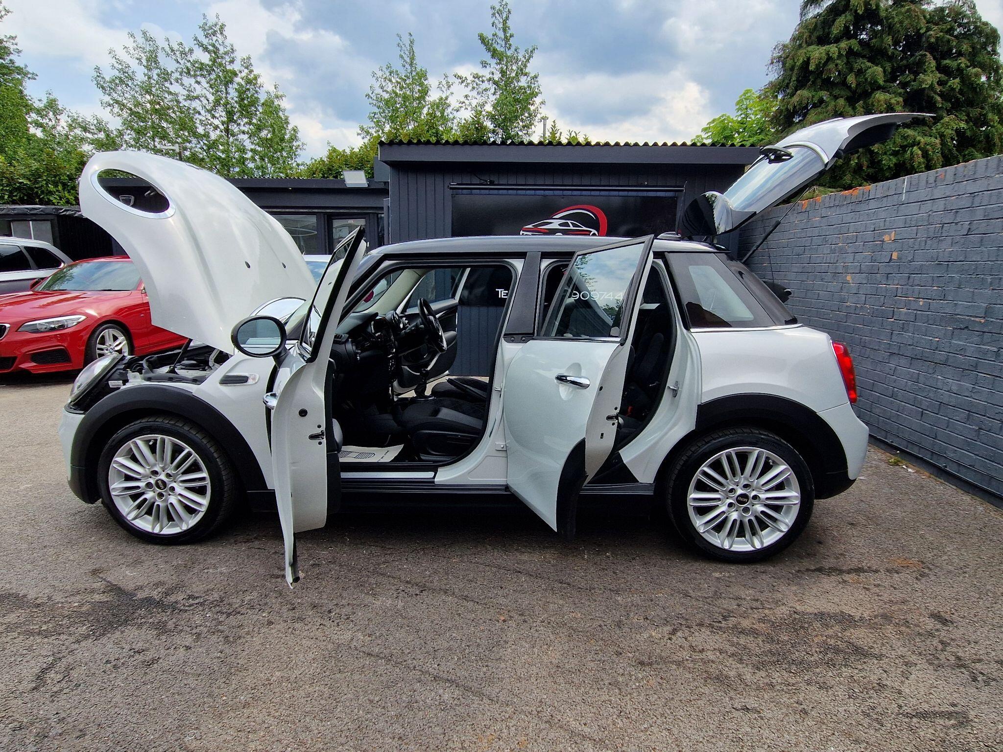 MINI Hatch - Image 15