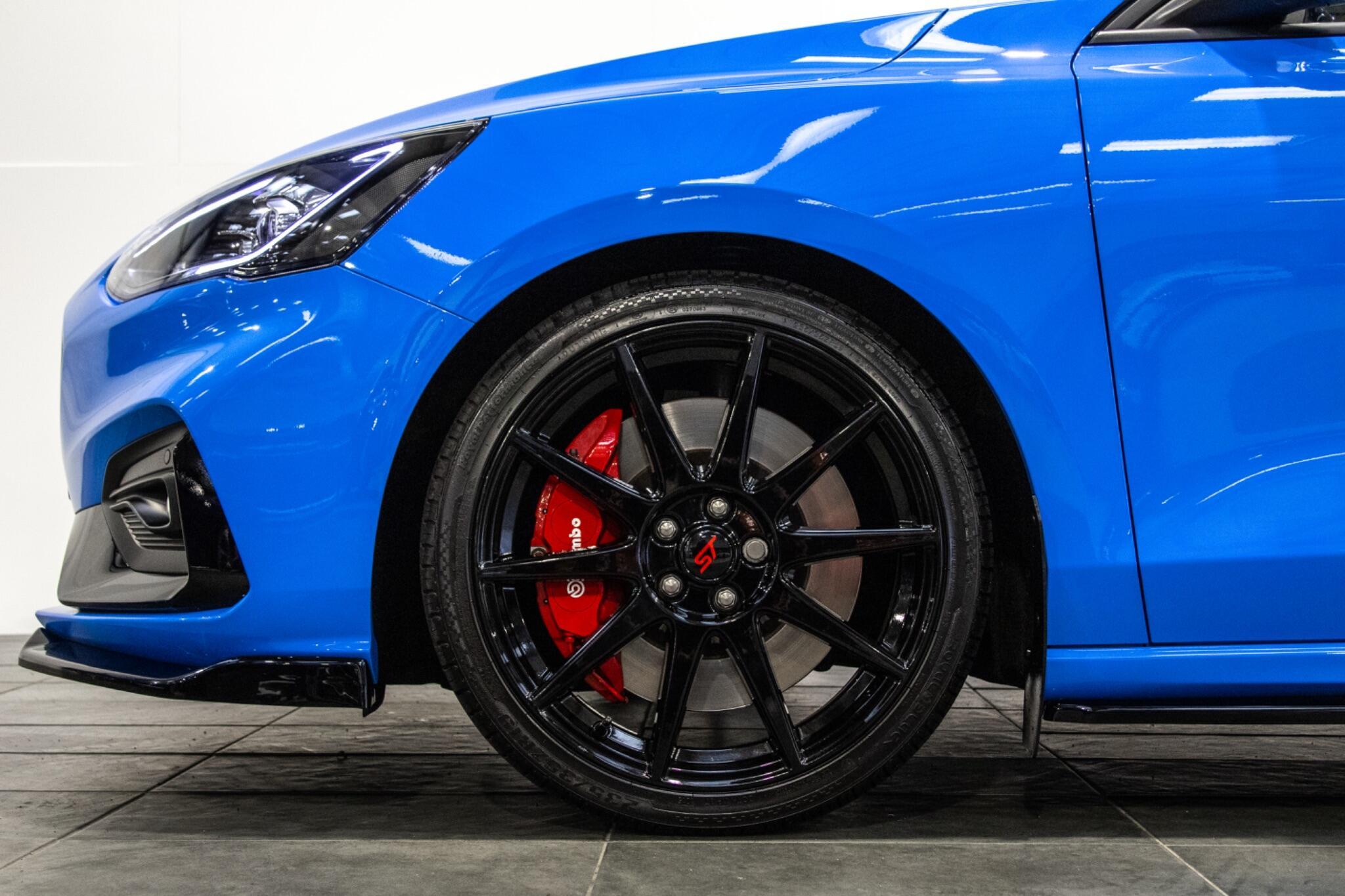 Ford Focus - Image 7