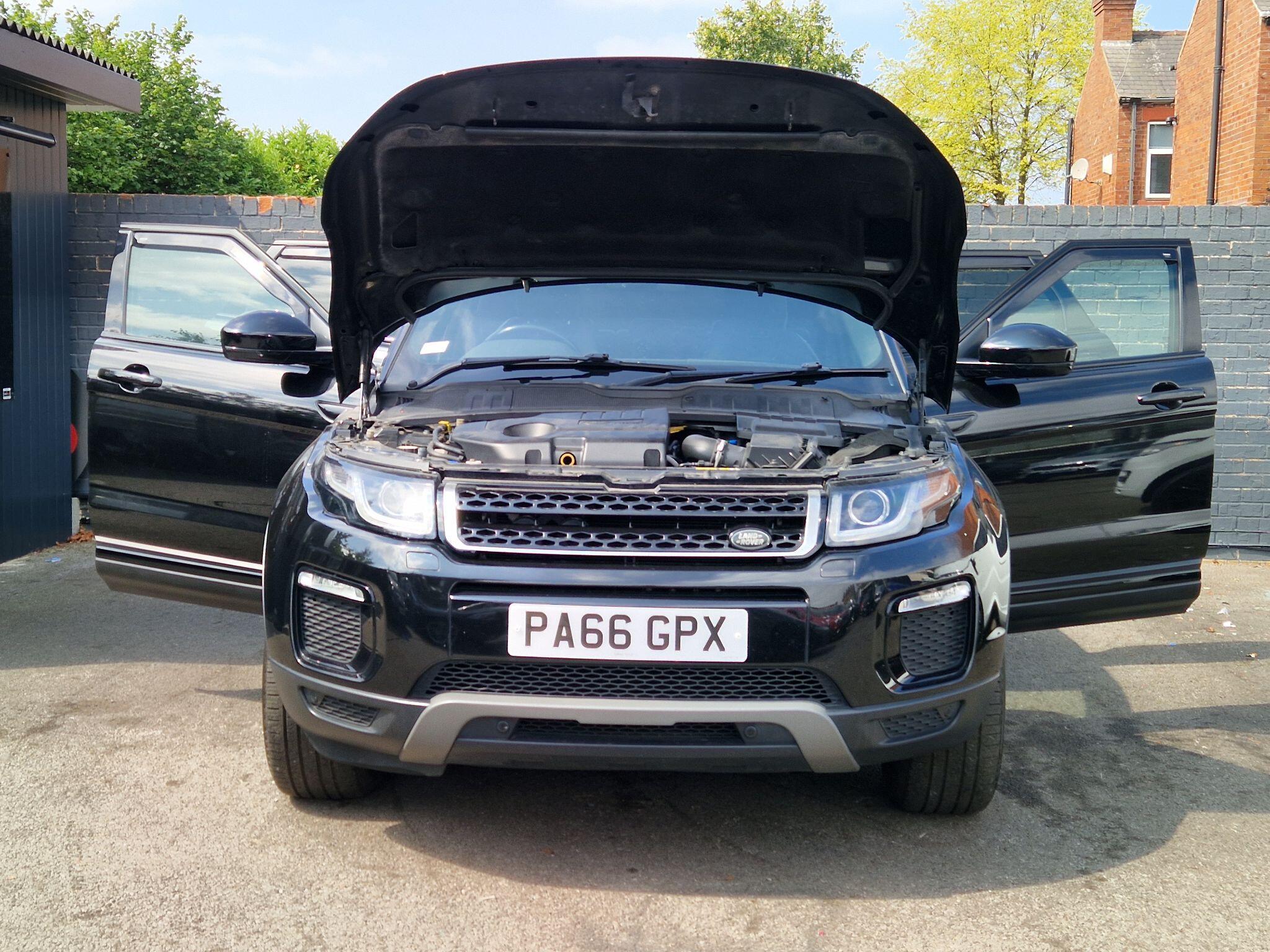 Land Rover Range Rover Evoque - Image 13