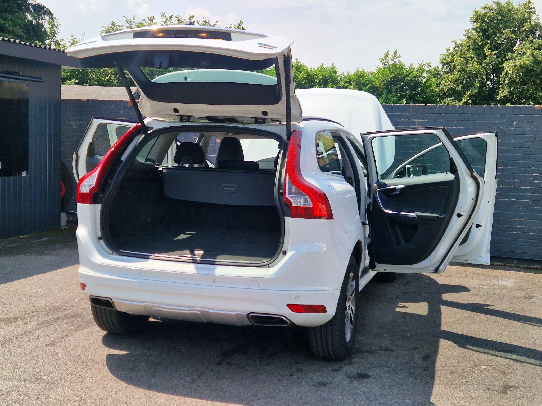 Volvo XC60 - Image 20