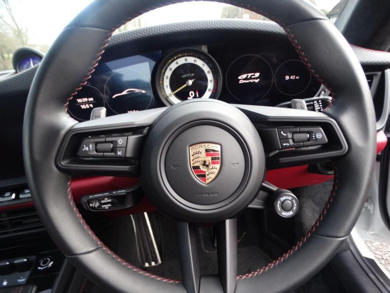 Porsche 911 - Image 7