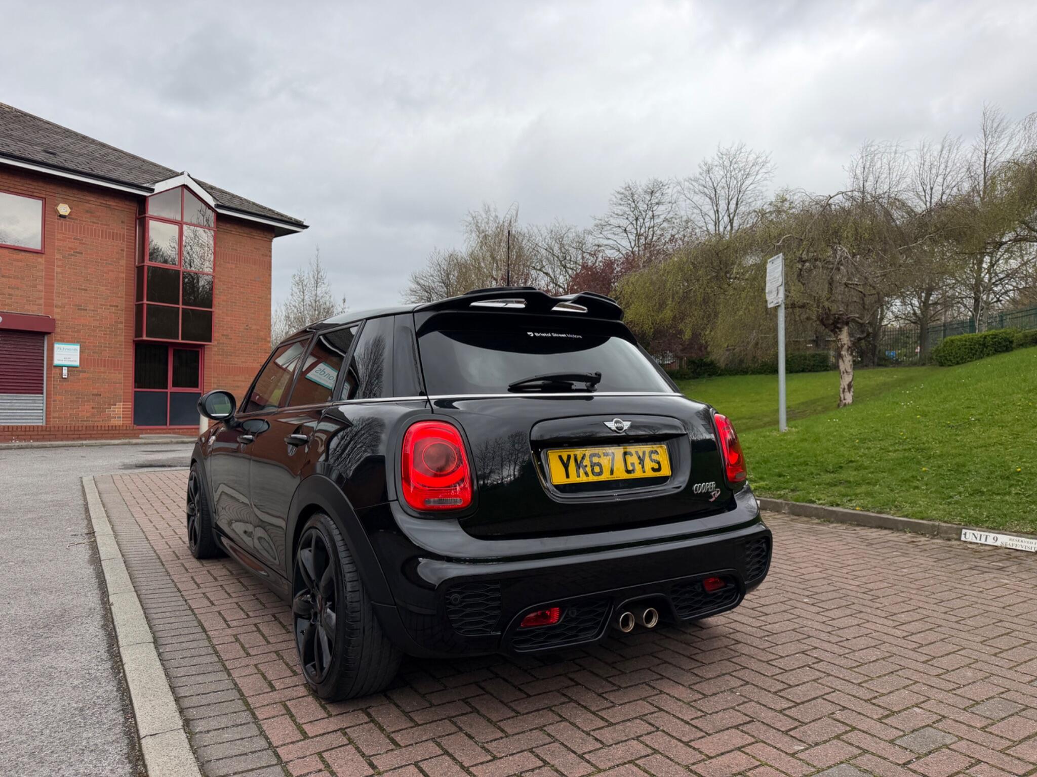 MINI Hatch - Image 19