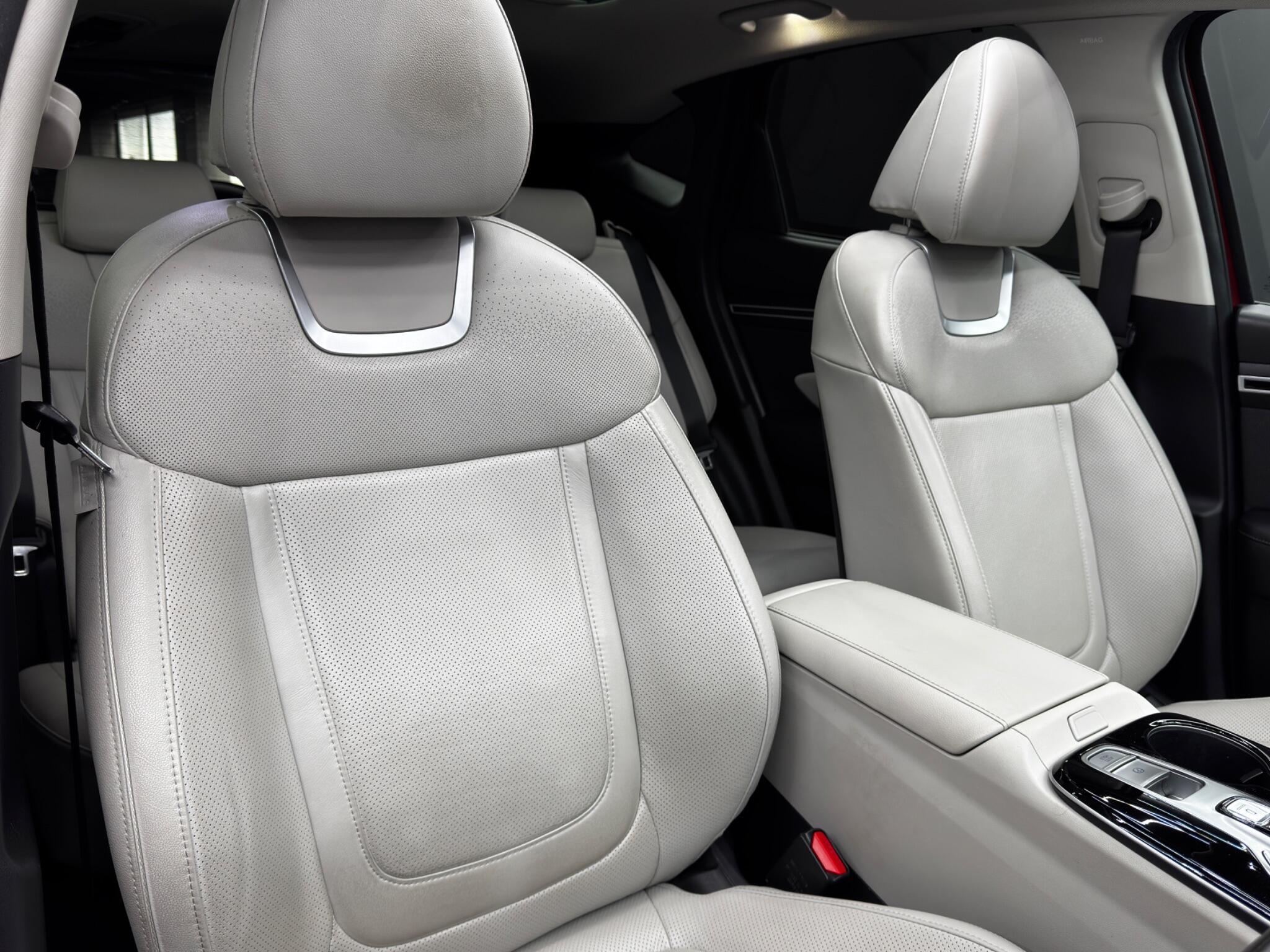 Hyundai Tucson - Image 12