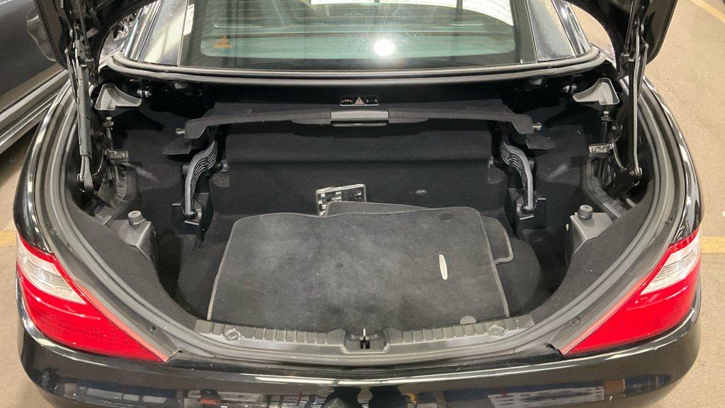 Mercedes SLK - Image 12