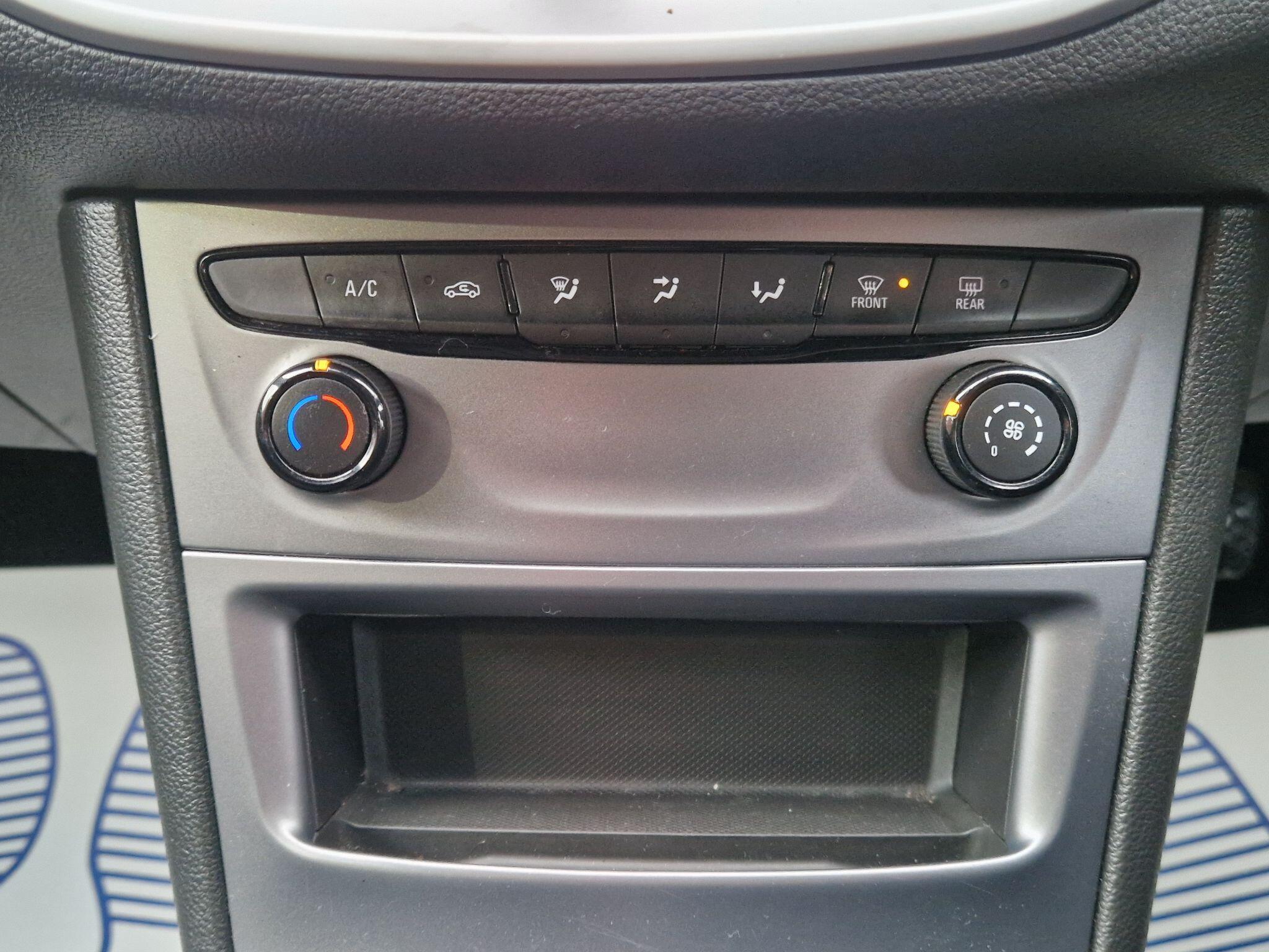 Vauxhall Astra - Image 48