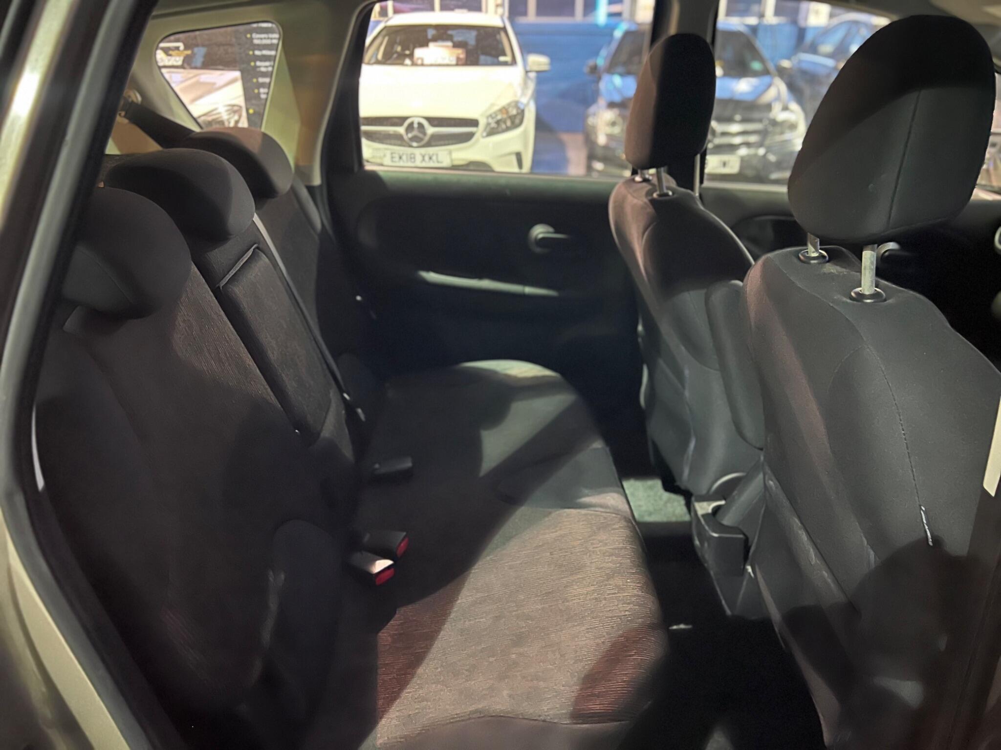 Nissan Note - Image 19