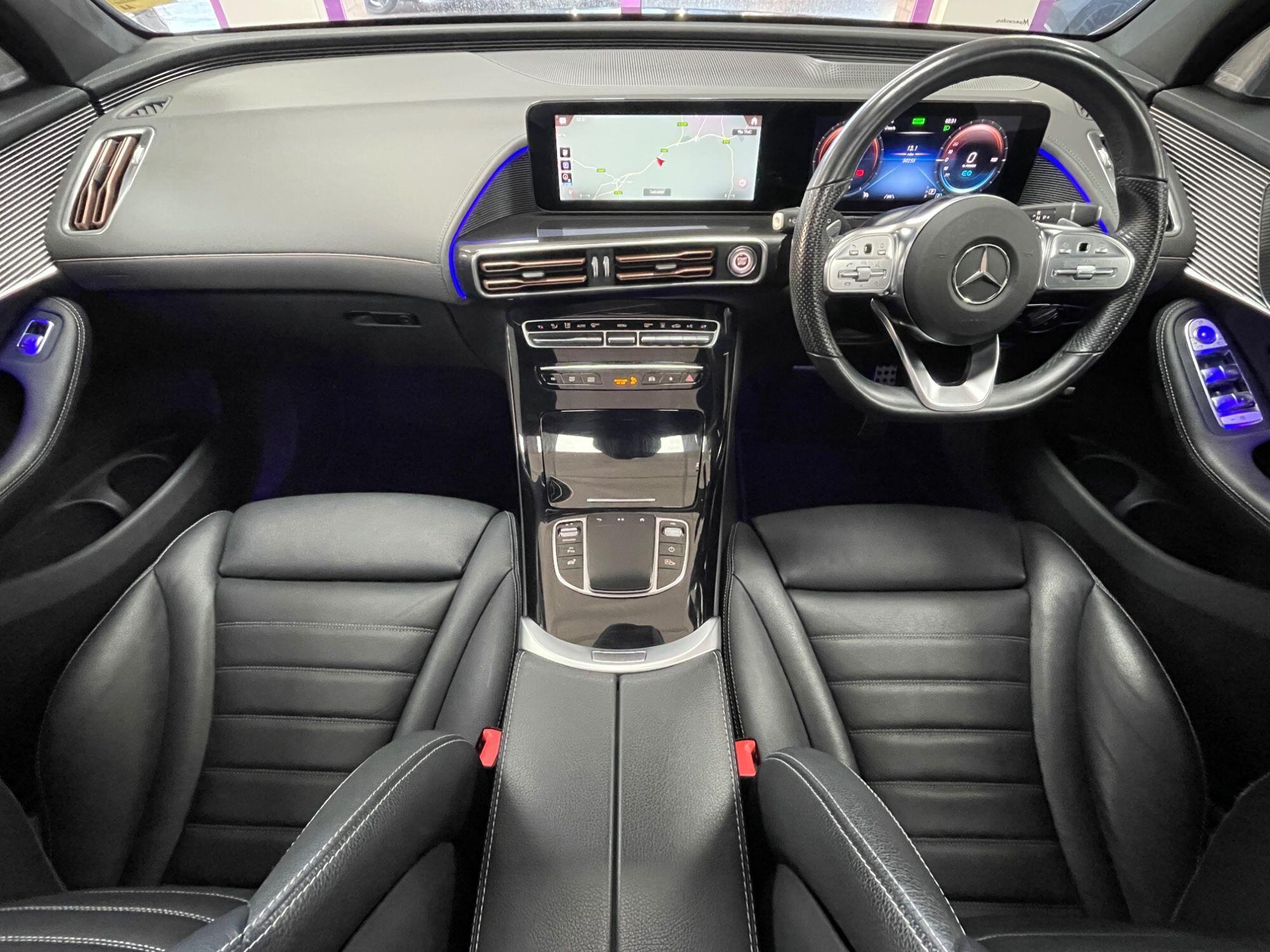 Mercedes Eqc - Image 3