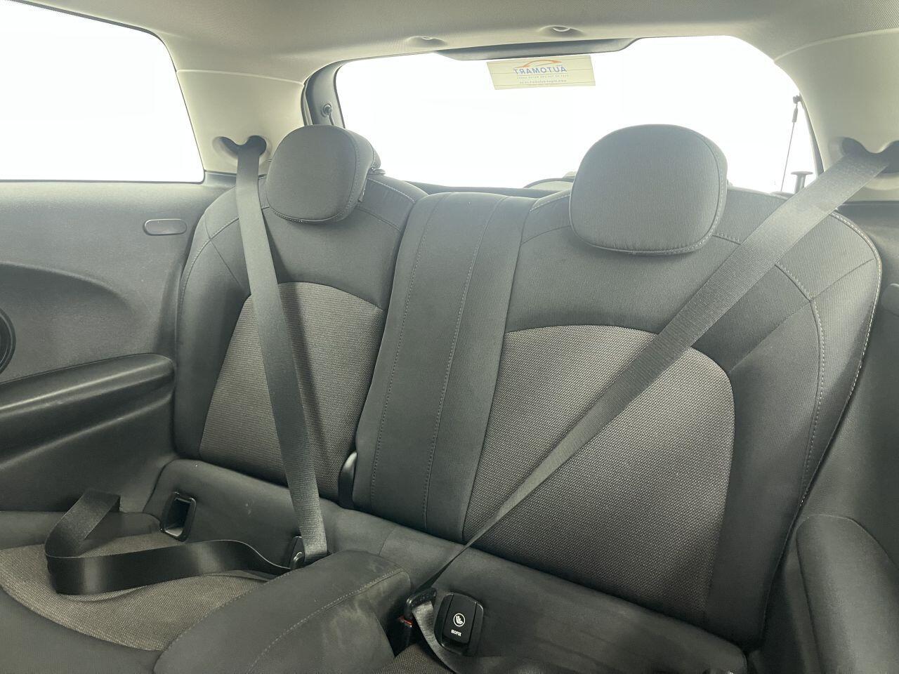 MINI Hatch - Image 15