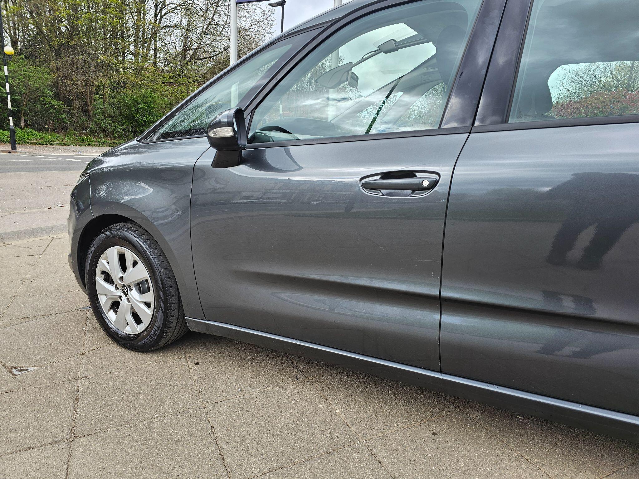 Citroen C4 Picasso - Image 7