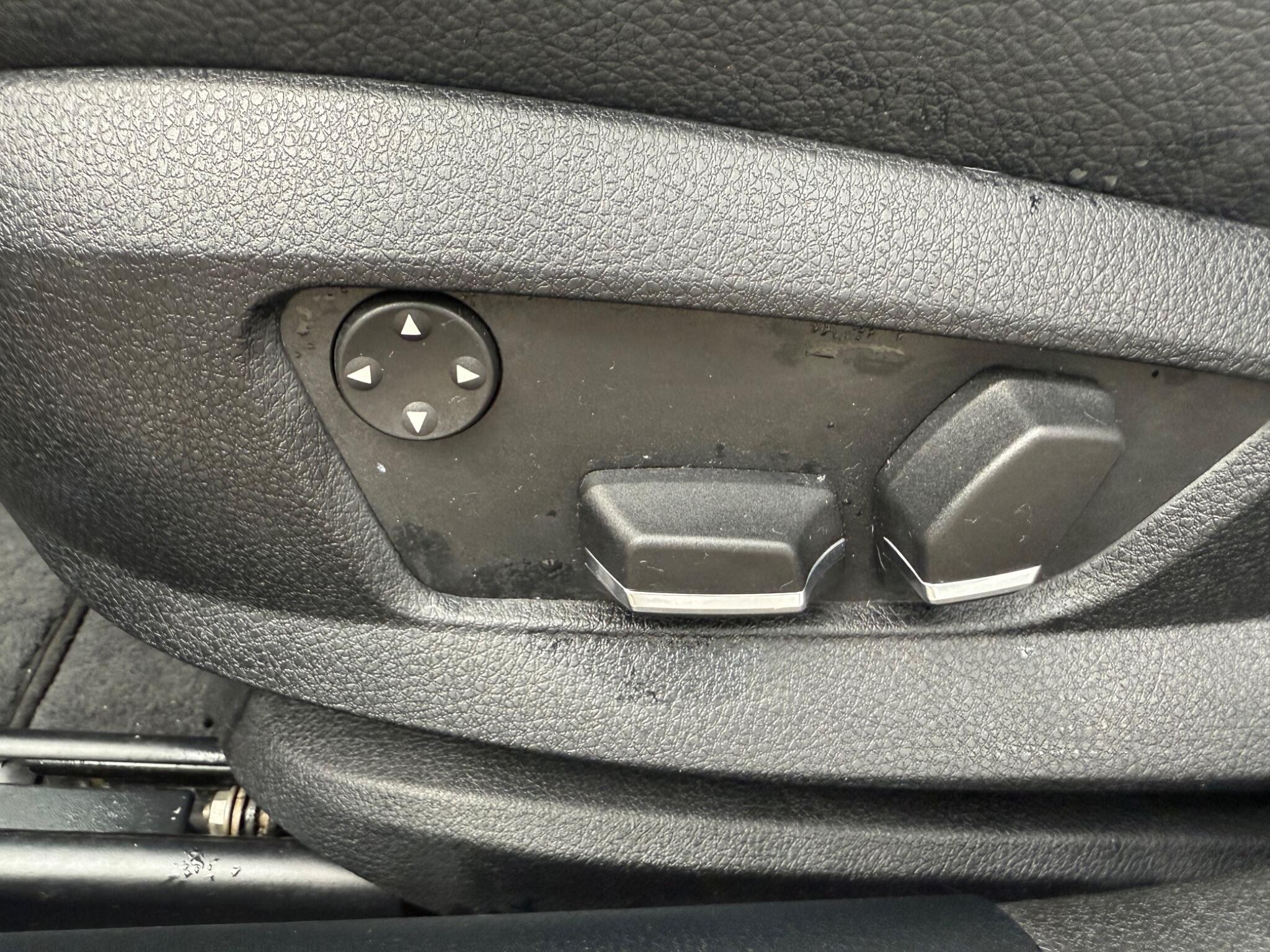 BMW 5 Series - Image 35