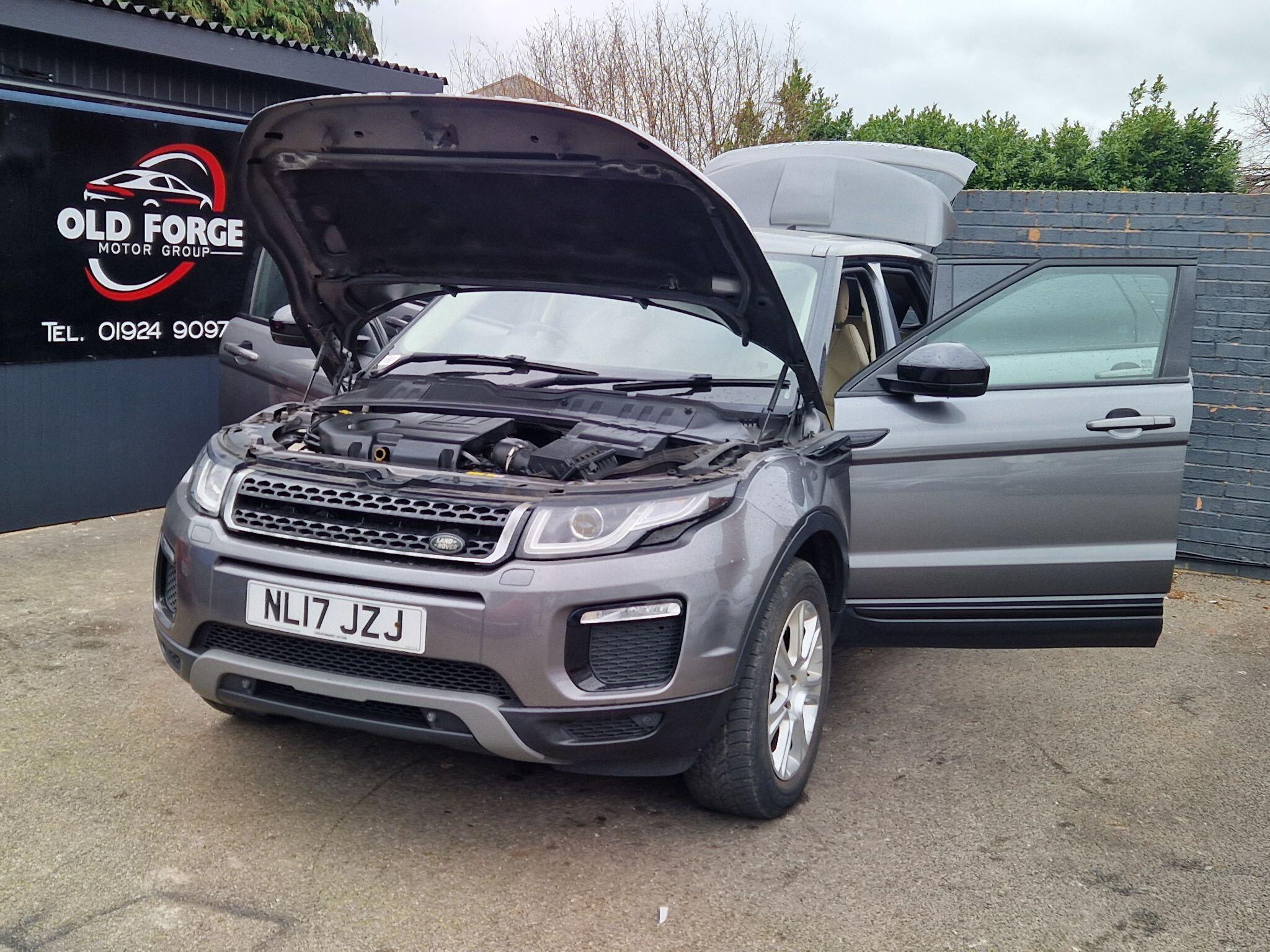 Land Rover Range Rover Evoque - Image 24
