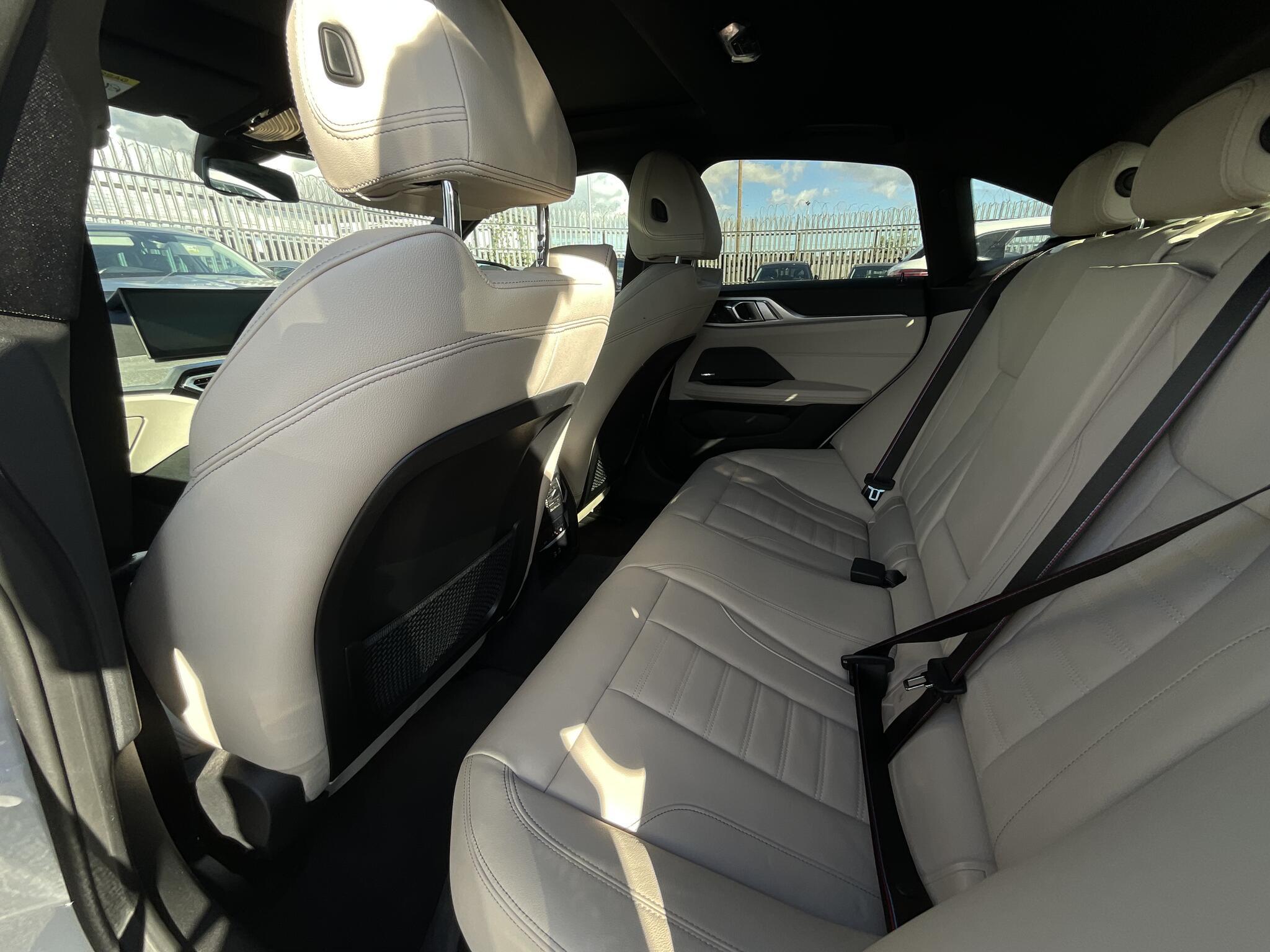 BMW I4 - Image 13