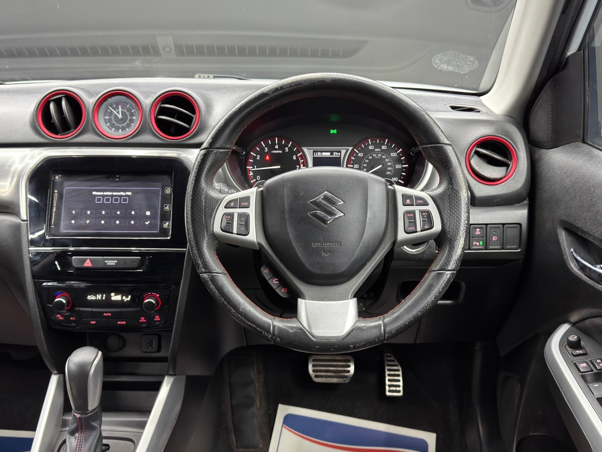 Suzuki Vitara - Image 18