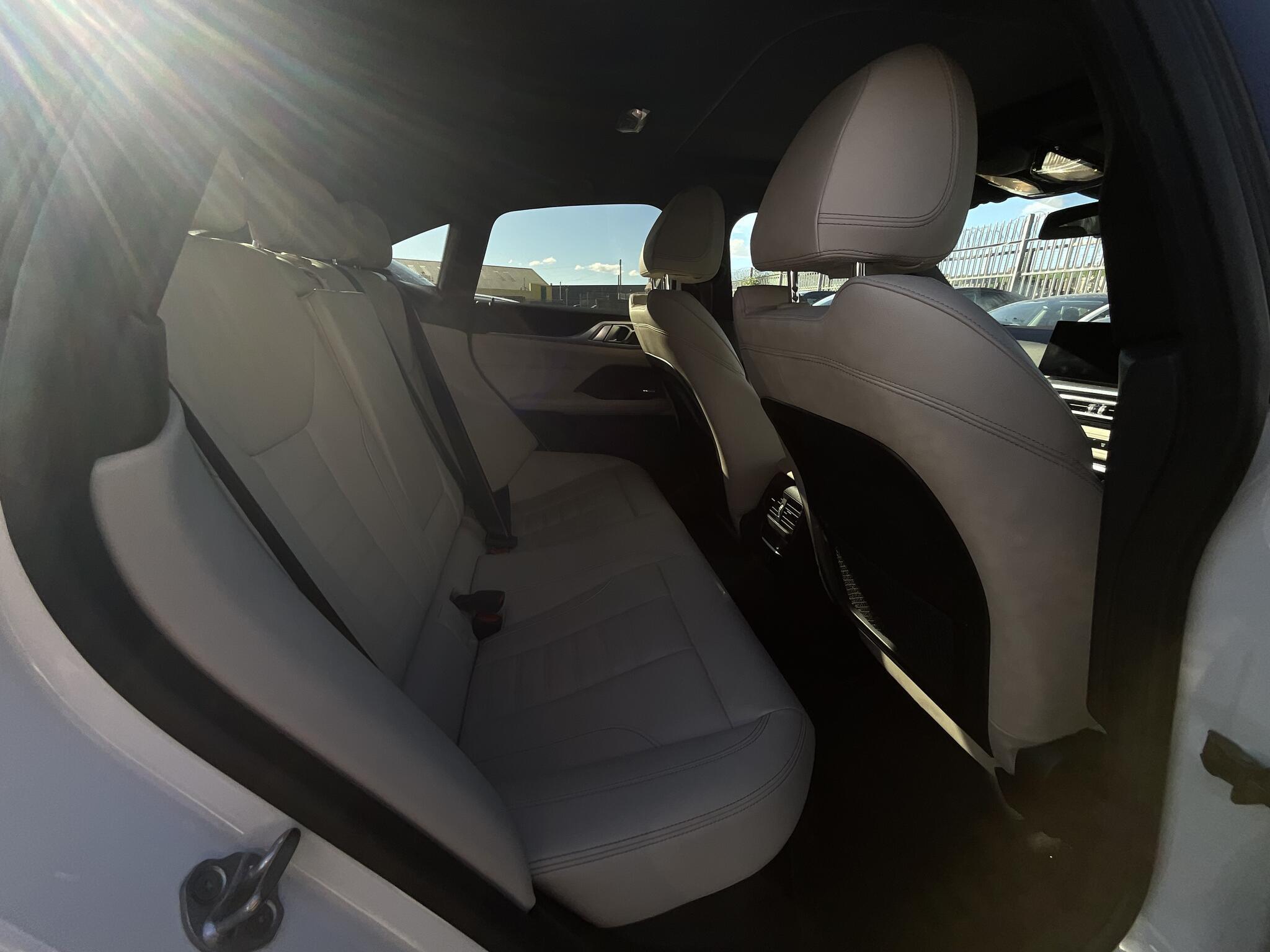 BMW I4 - Image 12