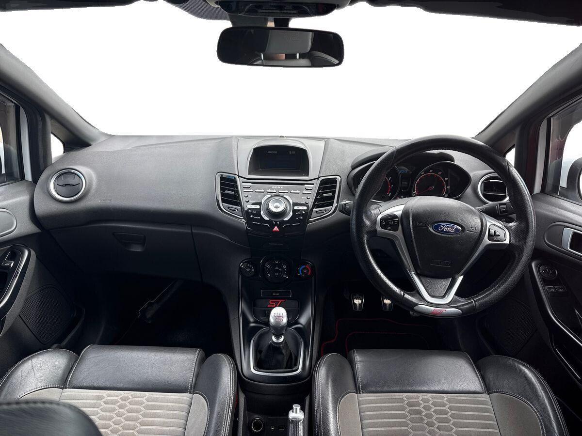 Ford Fiesta - Image 7