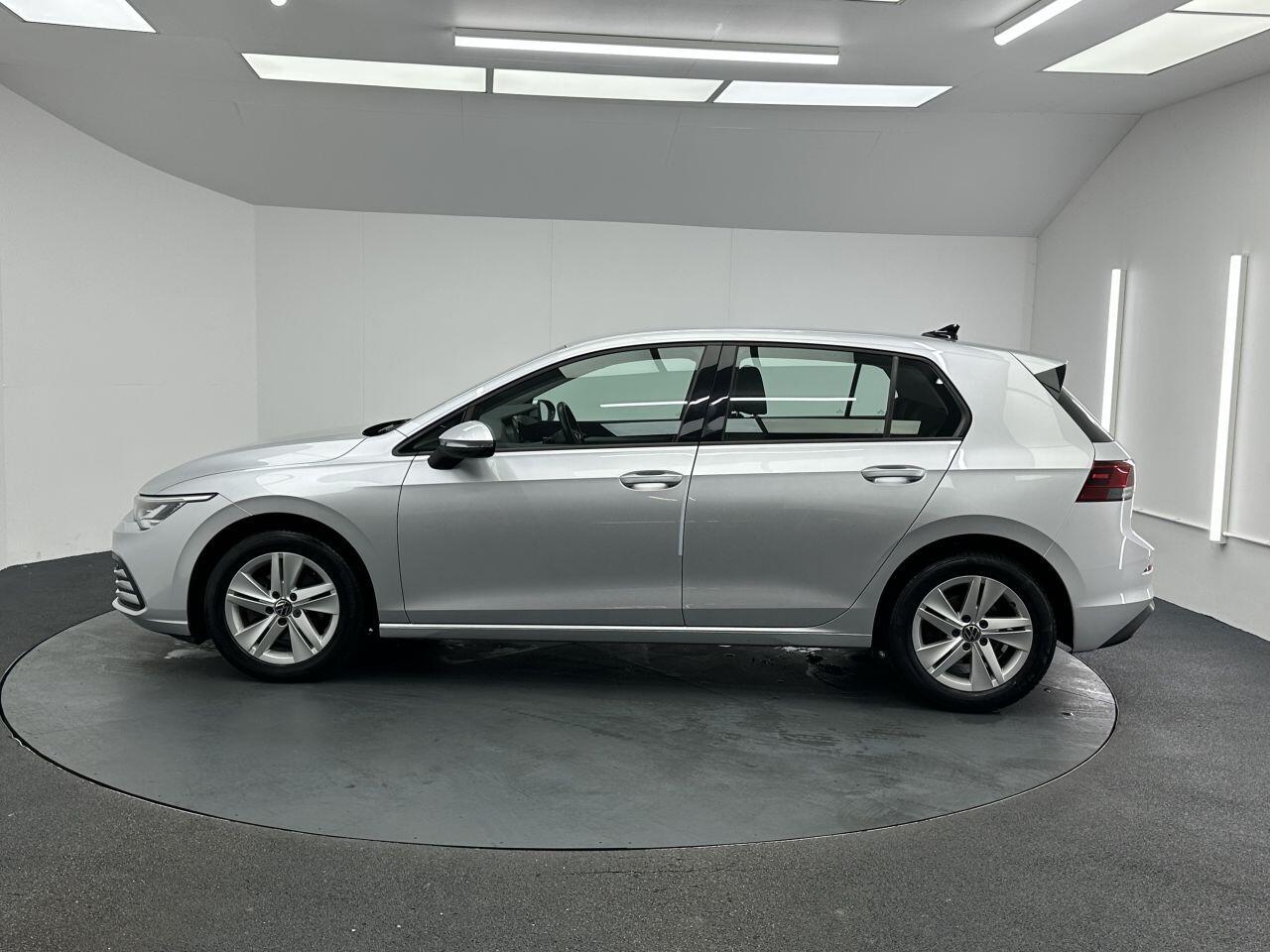 Volkswagen Golf - Image 6